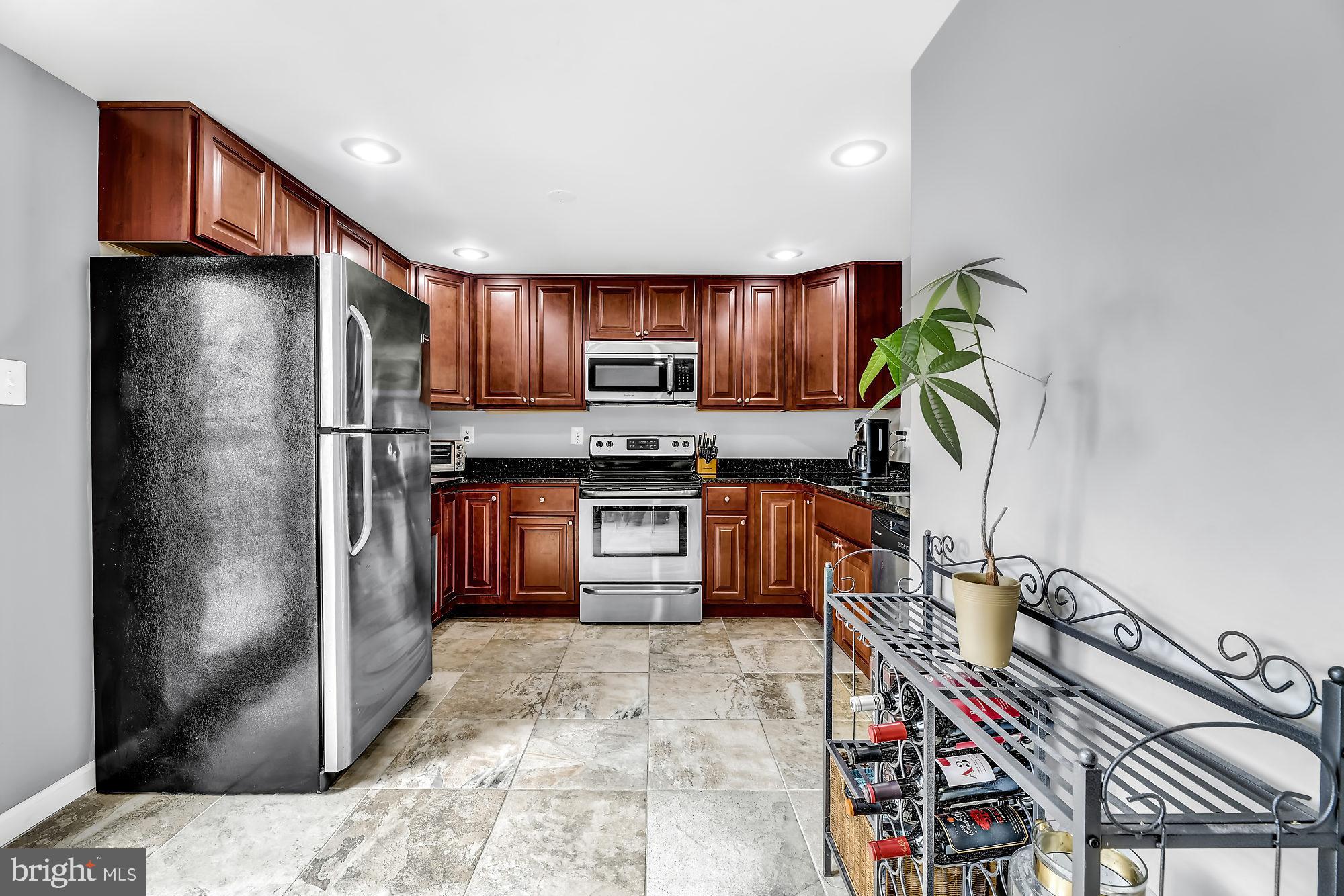 UPTON VILLAGE NORTH - Residential