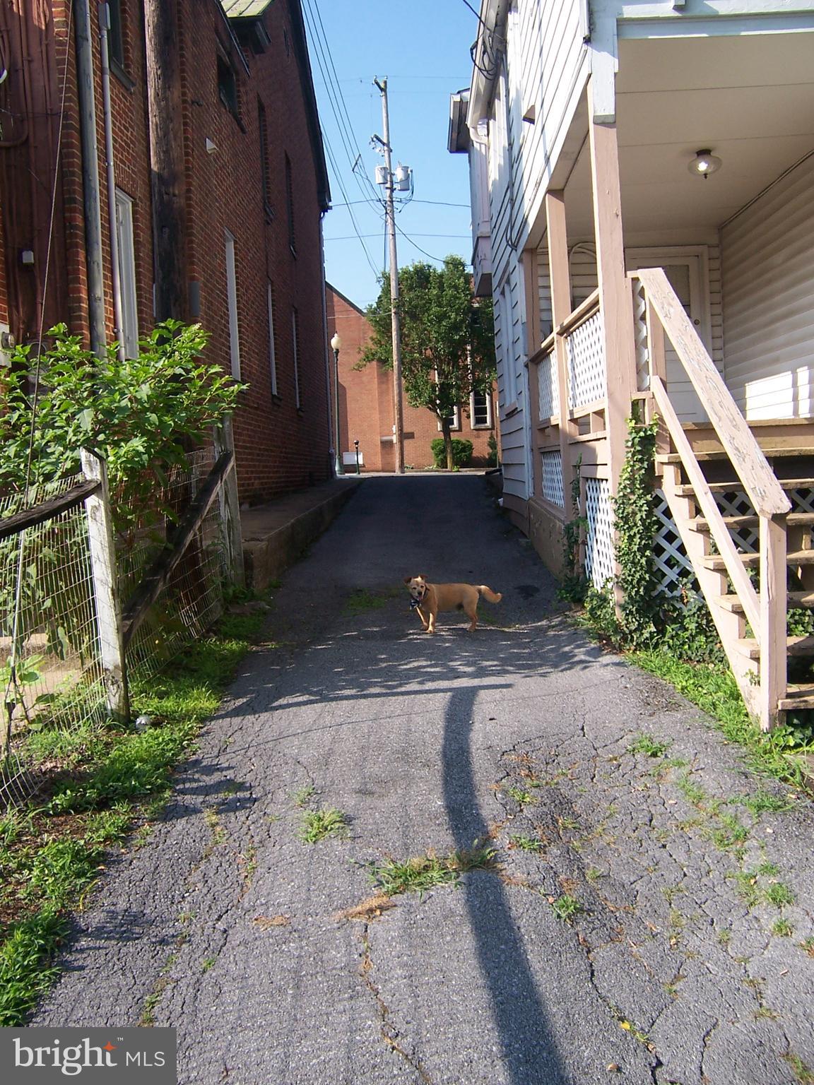 MARTINSBURG CITY - Commercial Sale