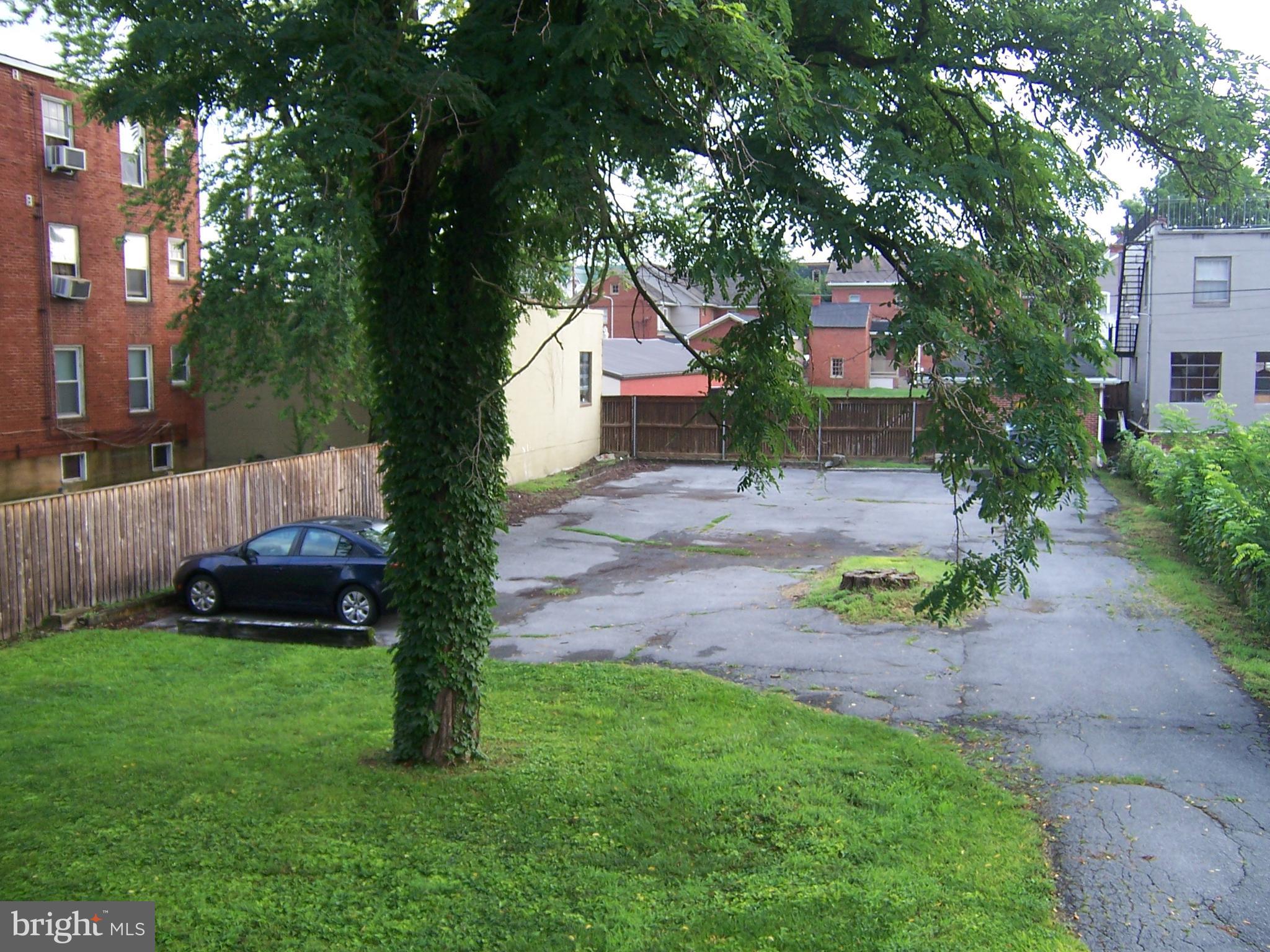 MARTINSBURG CITY - Commercial Sale