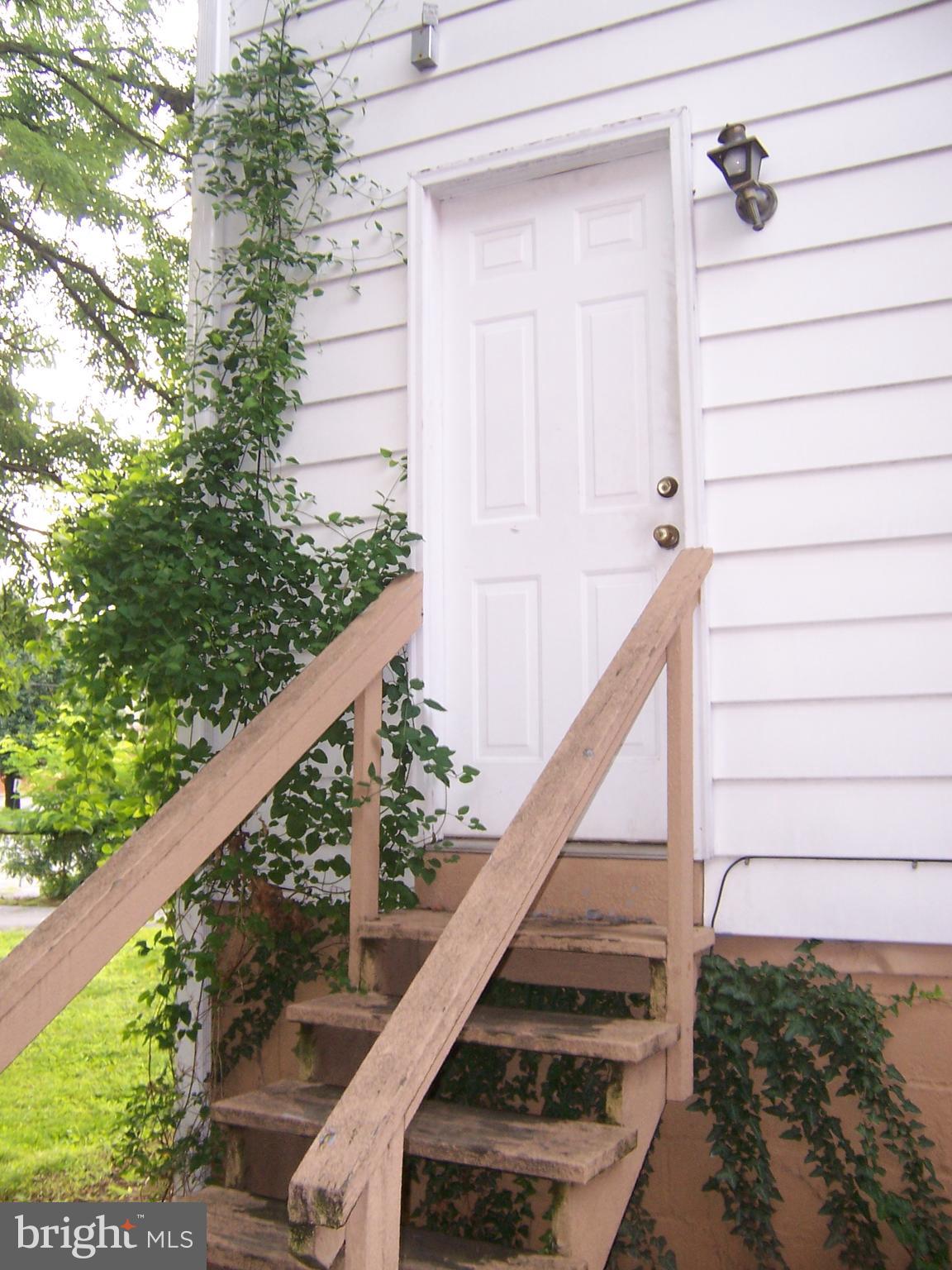 MARTINSBURG CITY - Commercial Sale