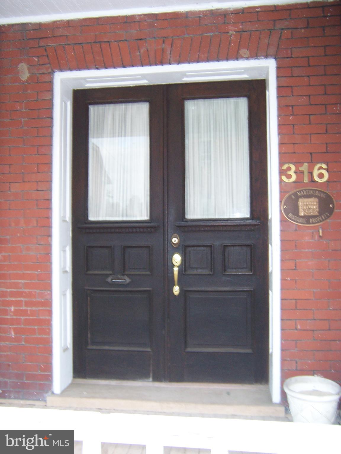 MARTINSBURG CITY - Commercial Sale