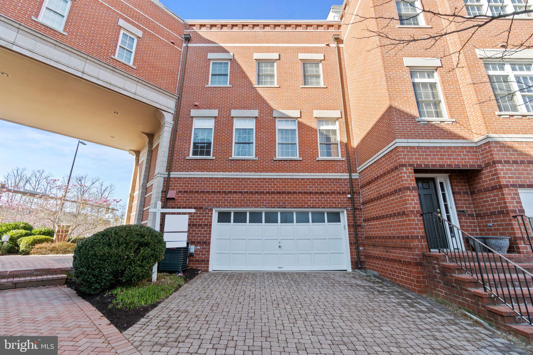 WEST MARKET - Residential Lease