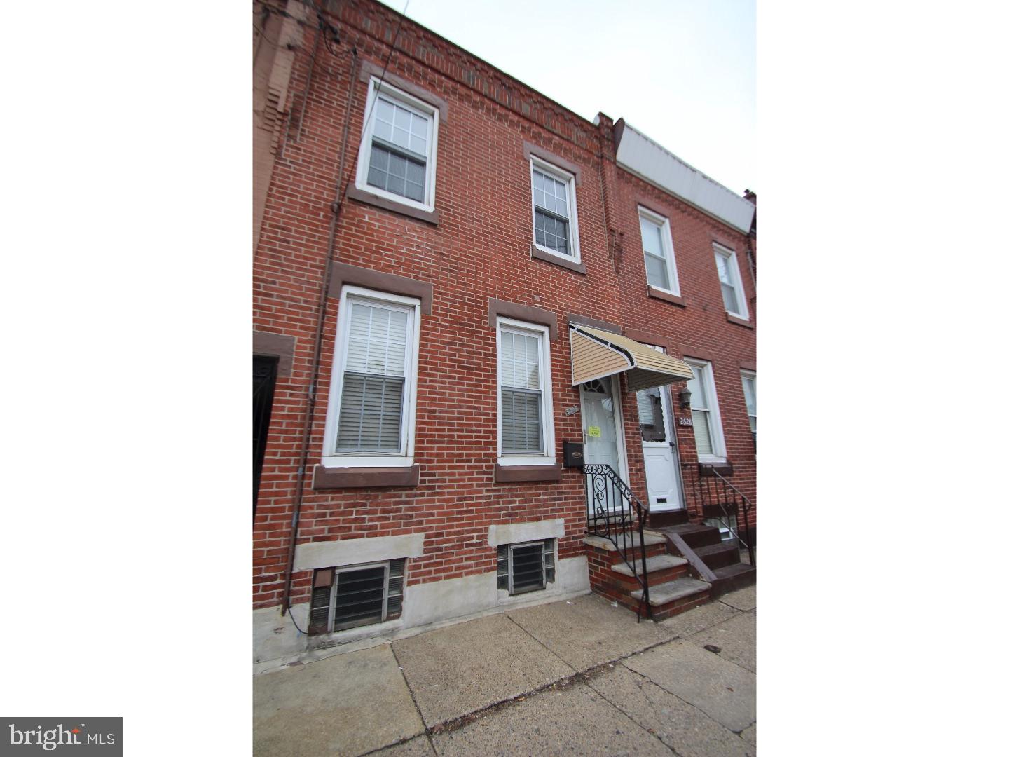PORT RICHMOND - Residential Lease
