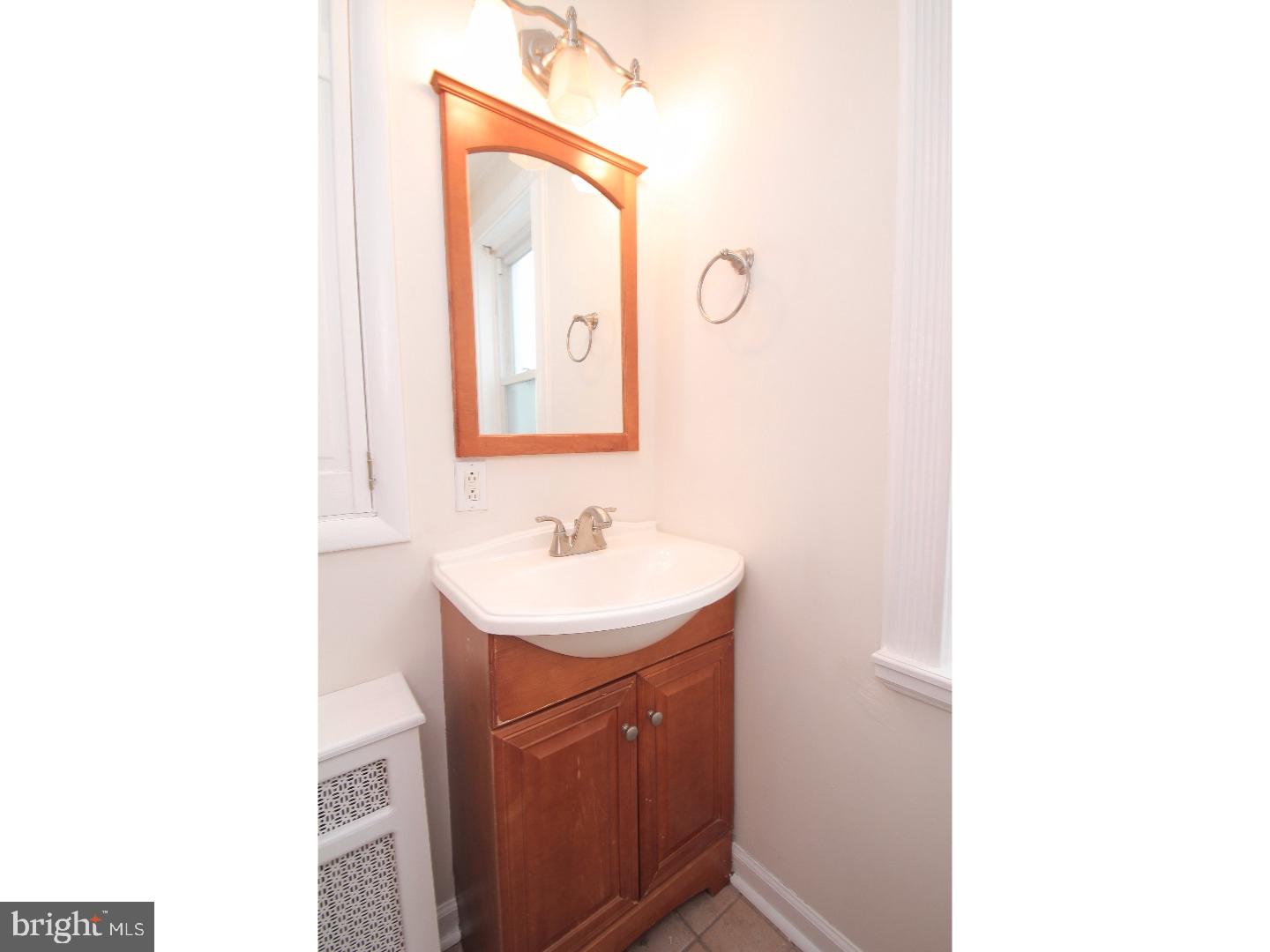 PORT RICHMOND - Residential Lease