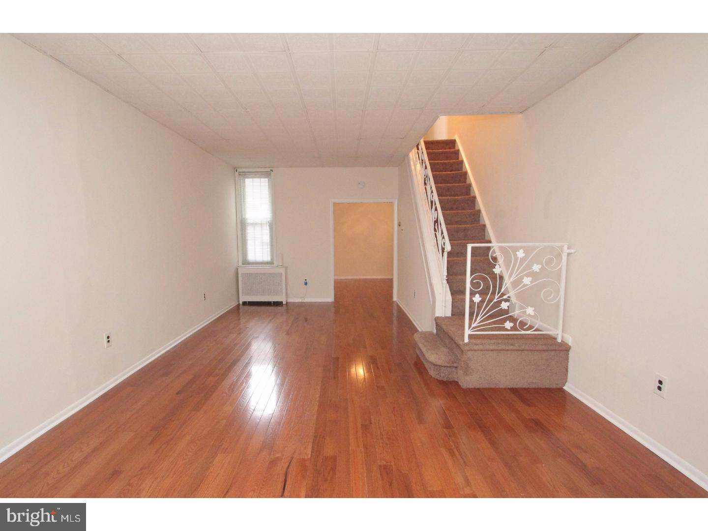 PORT RICHMOND - Residential Lease
