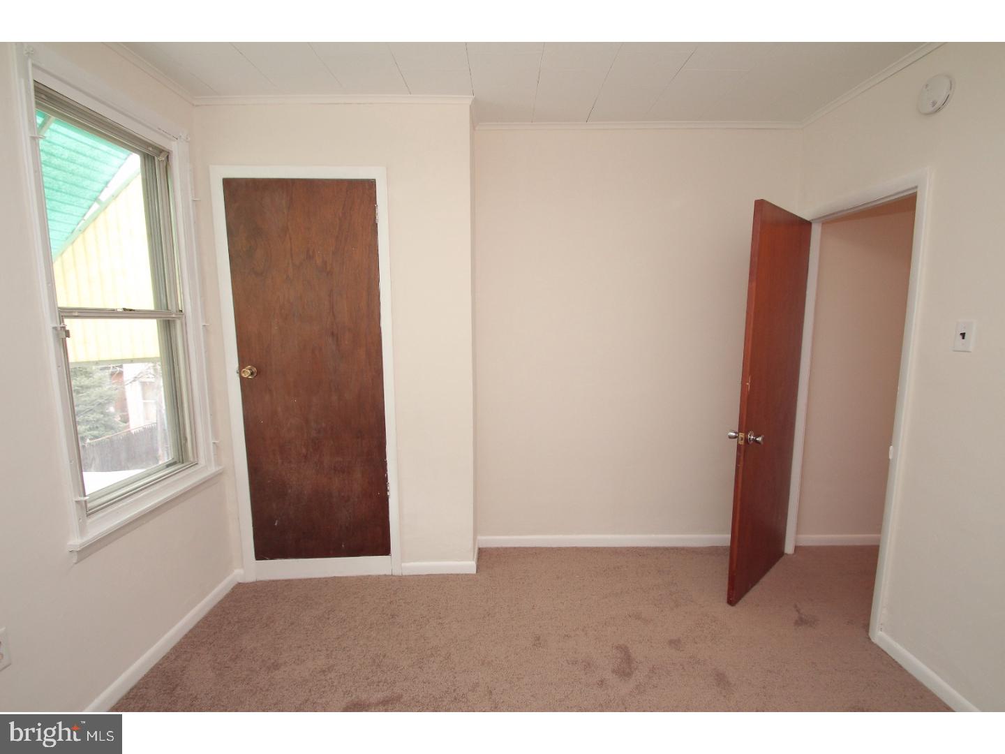 PORT RICHMOND - Residential Lease