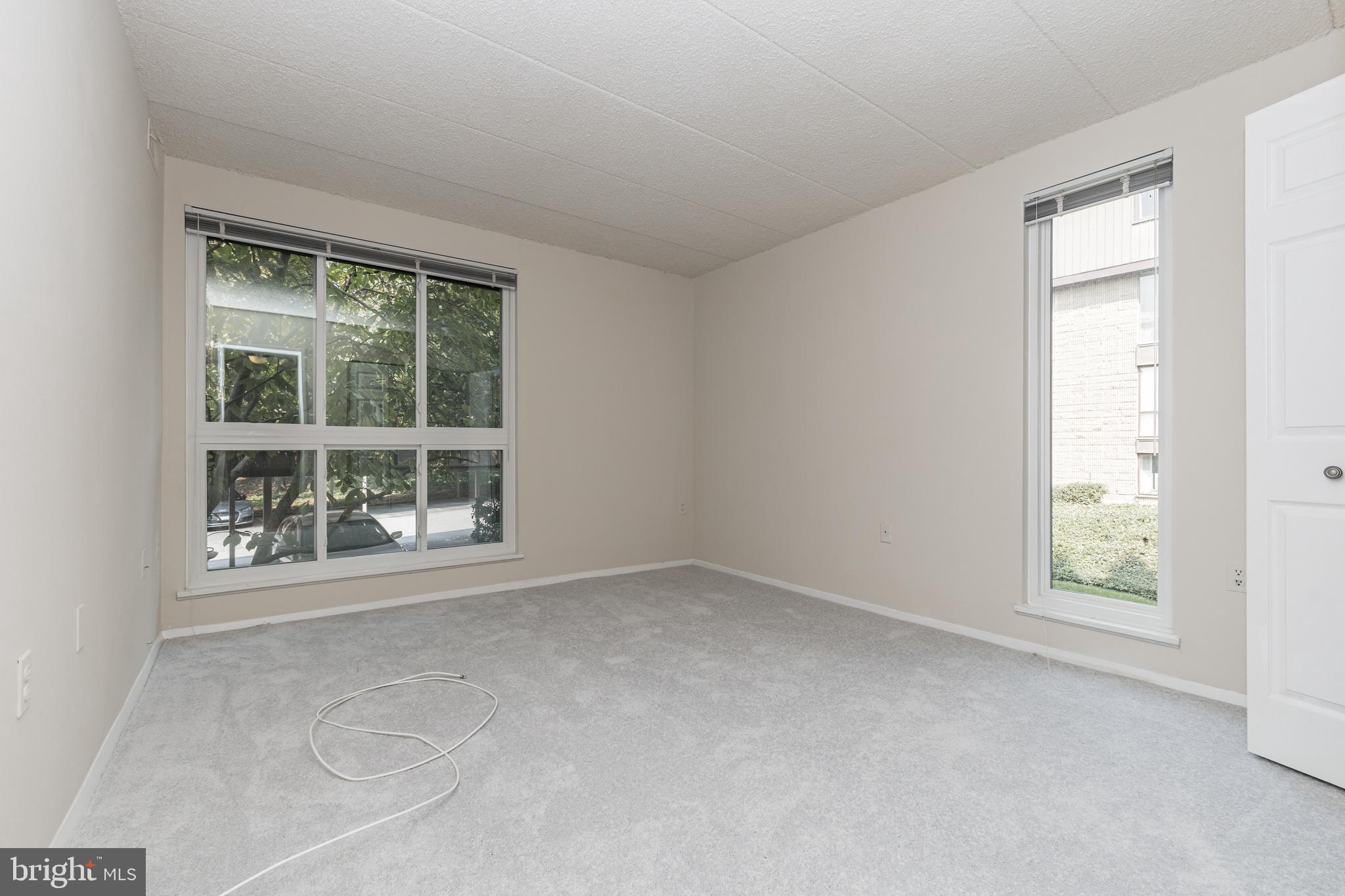 ALEXANDRIA OVERLOOK - Residential