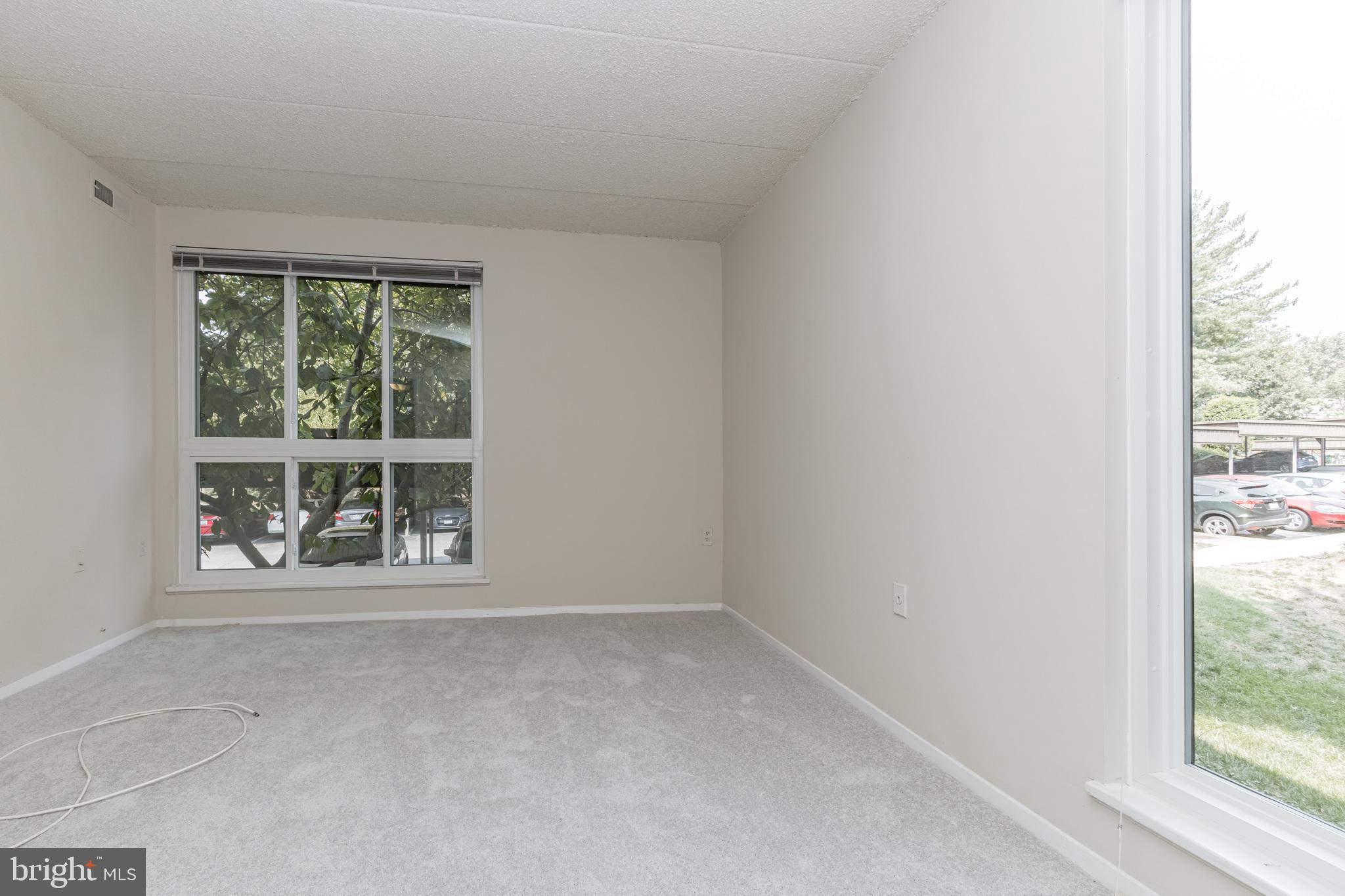 ALEXANDRIA OVERLOOK - Residential