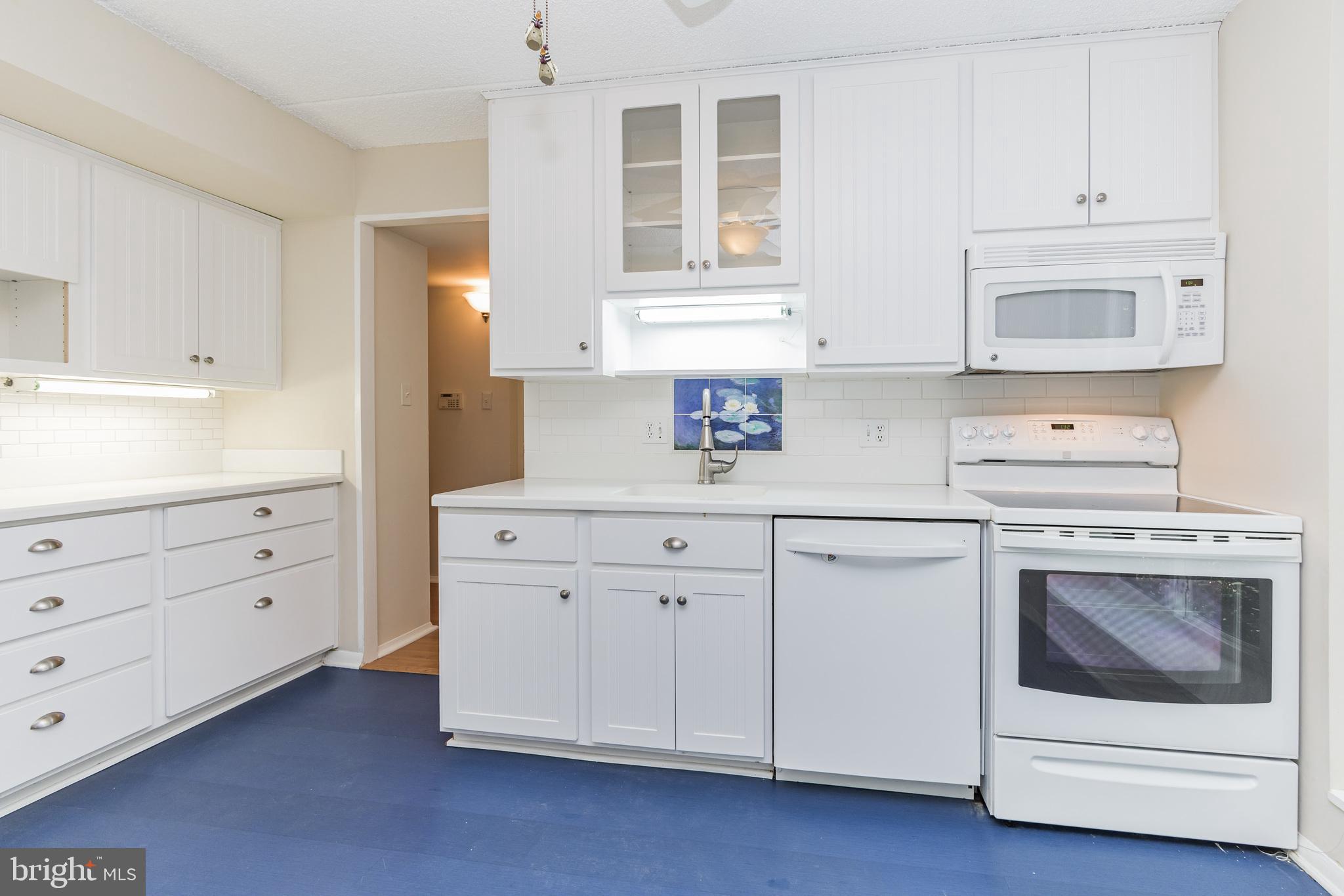 ALEXANDRIA OVERLOOK - Residential