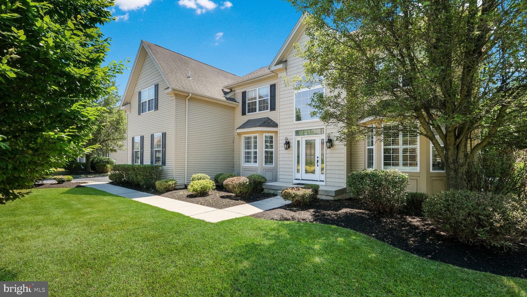 DEVONSHIRE ESTATES - Residential