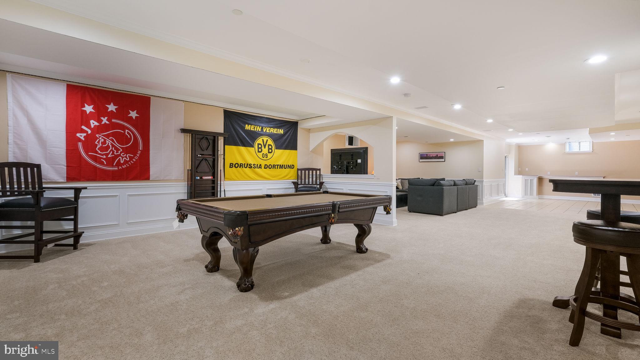 DEVONSHIRE ESTATES - Residential