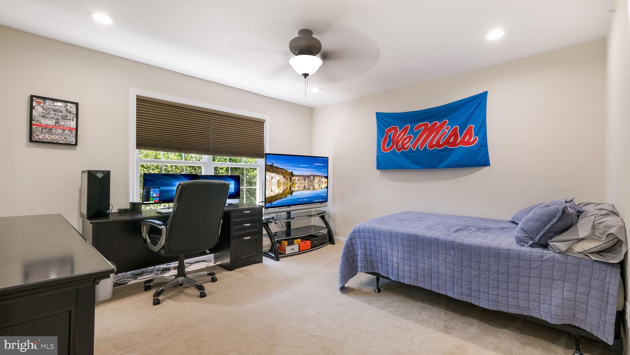 DEVONSHIRE ESTATES - Residential