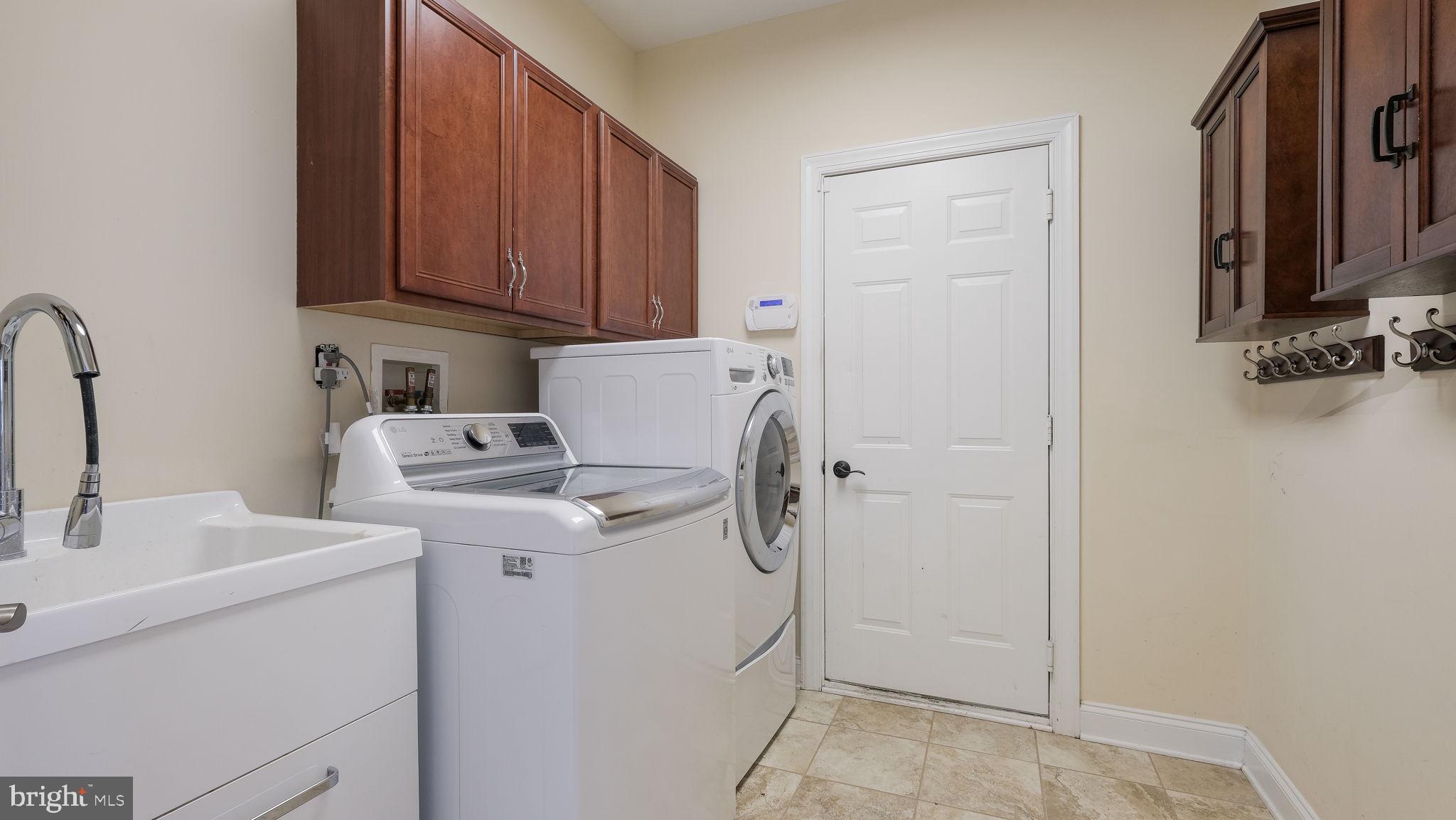 DEVONSHIRE ESTATES - Residential