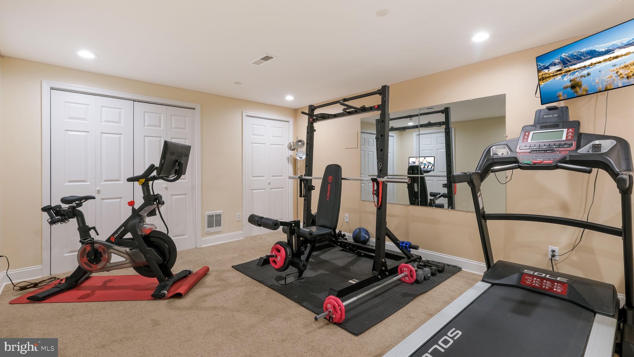 DEVONSHIRE ESTATES - Residential