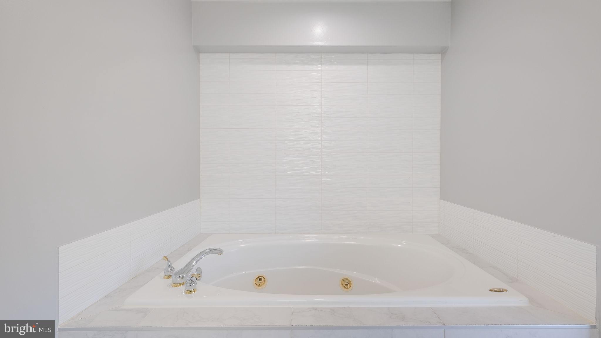 DEVONSHIRE ESTATES - Residential