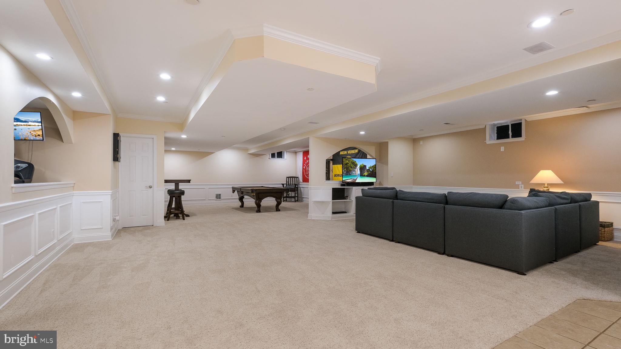 DEVONSHIRE ESTATES - Residential