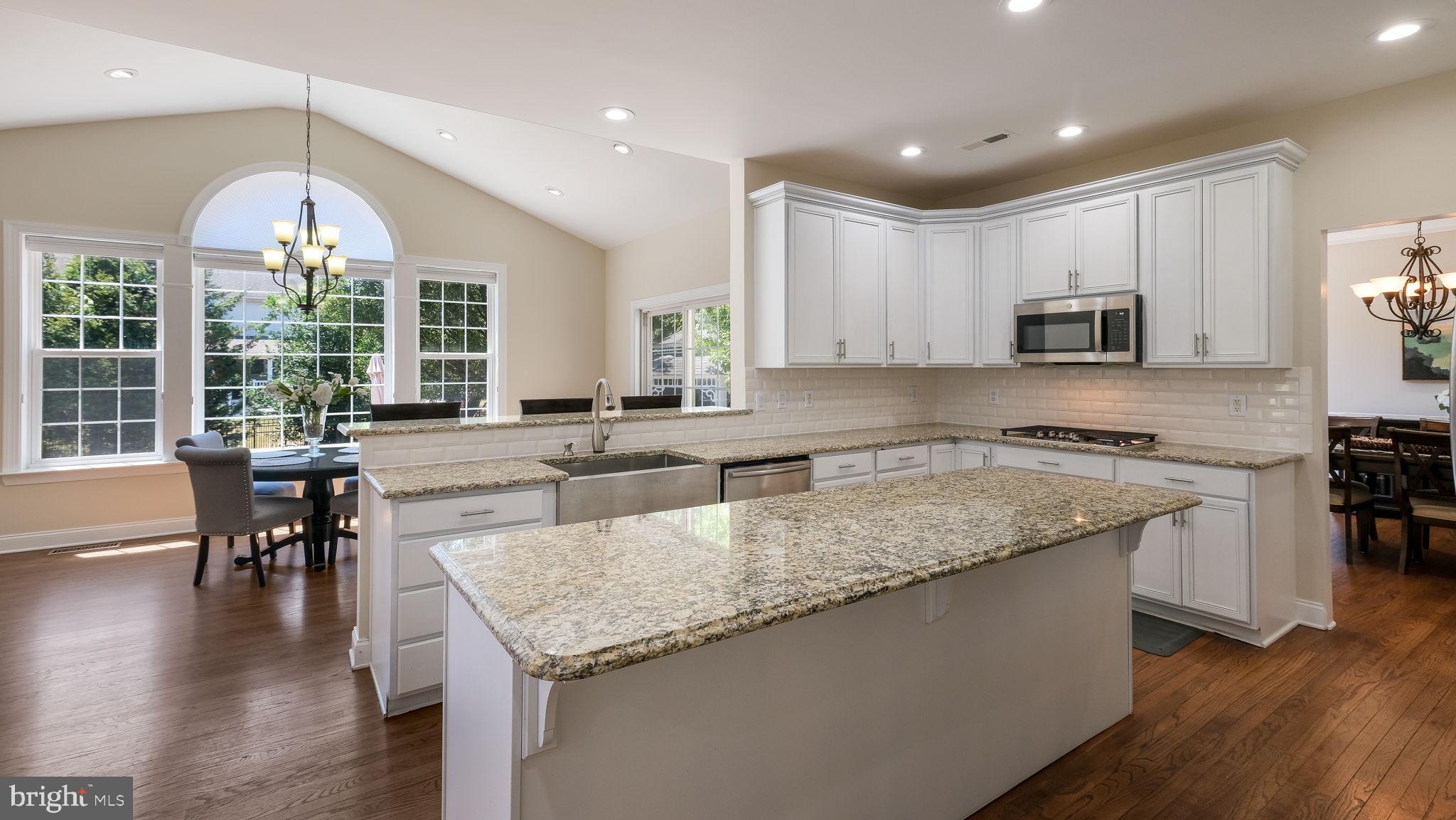 DEVONSHIRE ESTATES - Residential