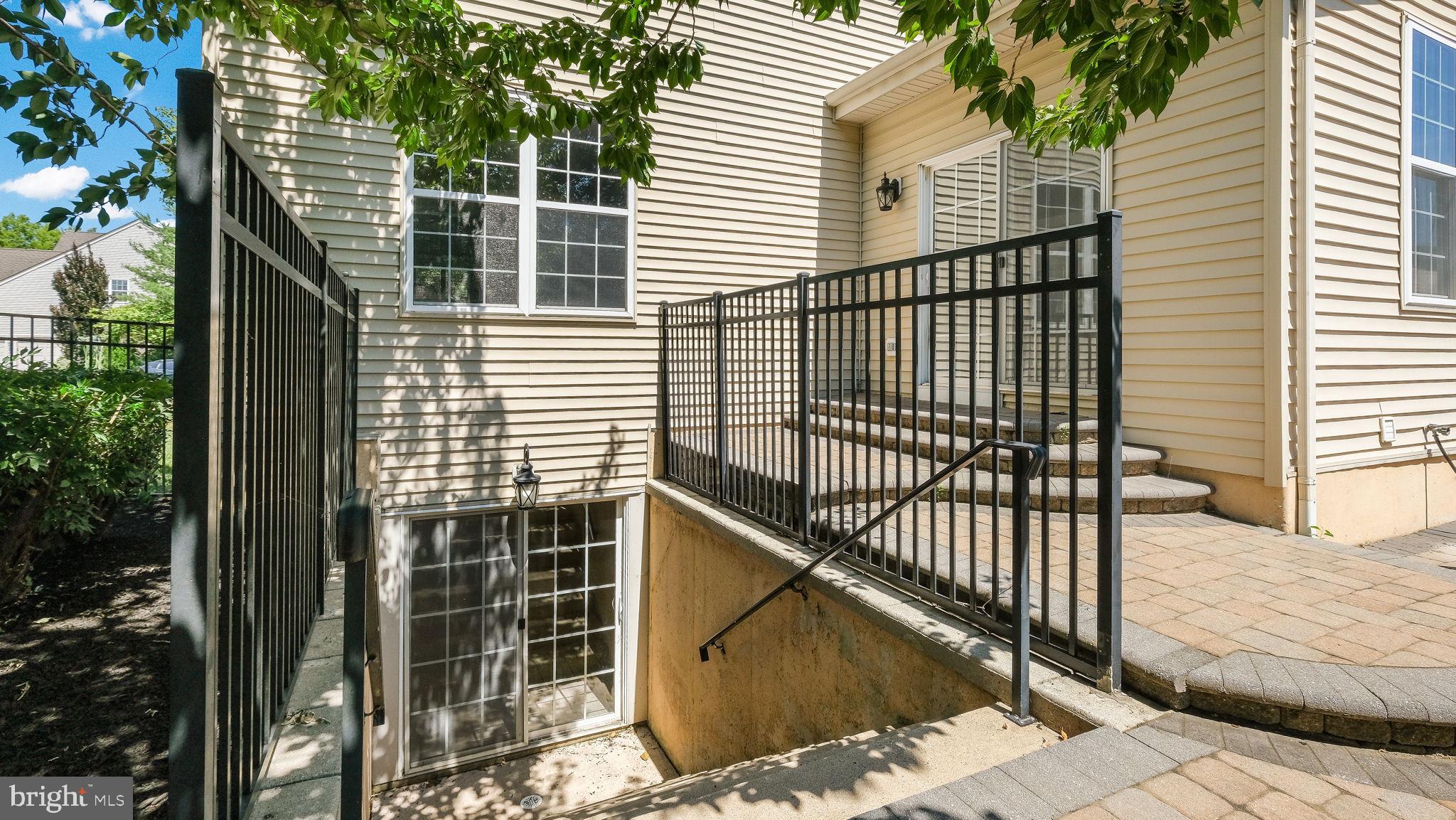 DEVONSHIRE ESTATES - Residential