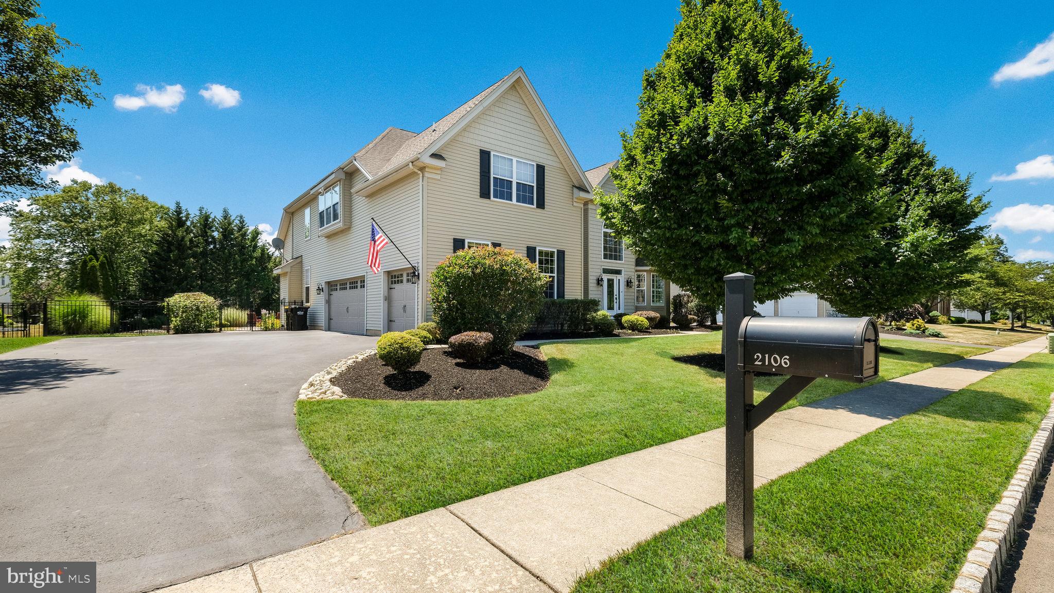 DEVONSHIRE ESTATES - Residential