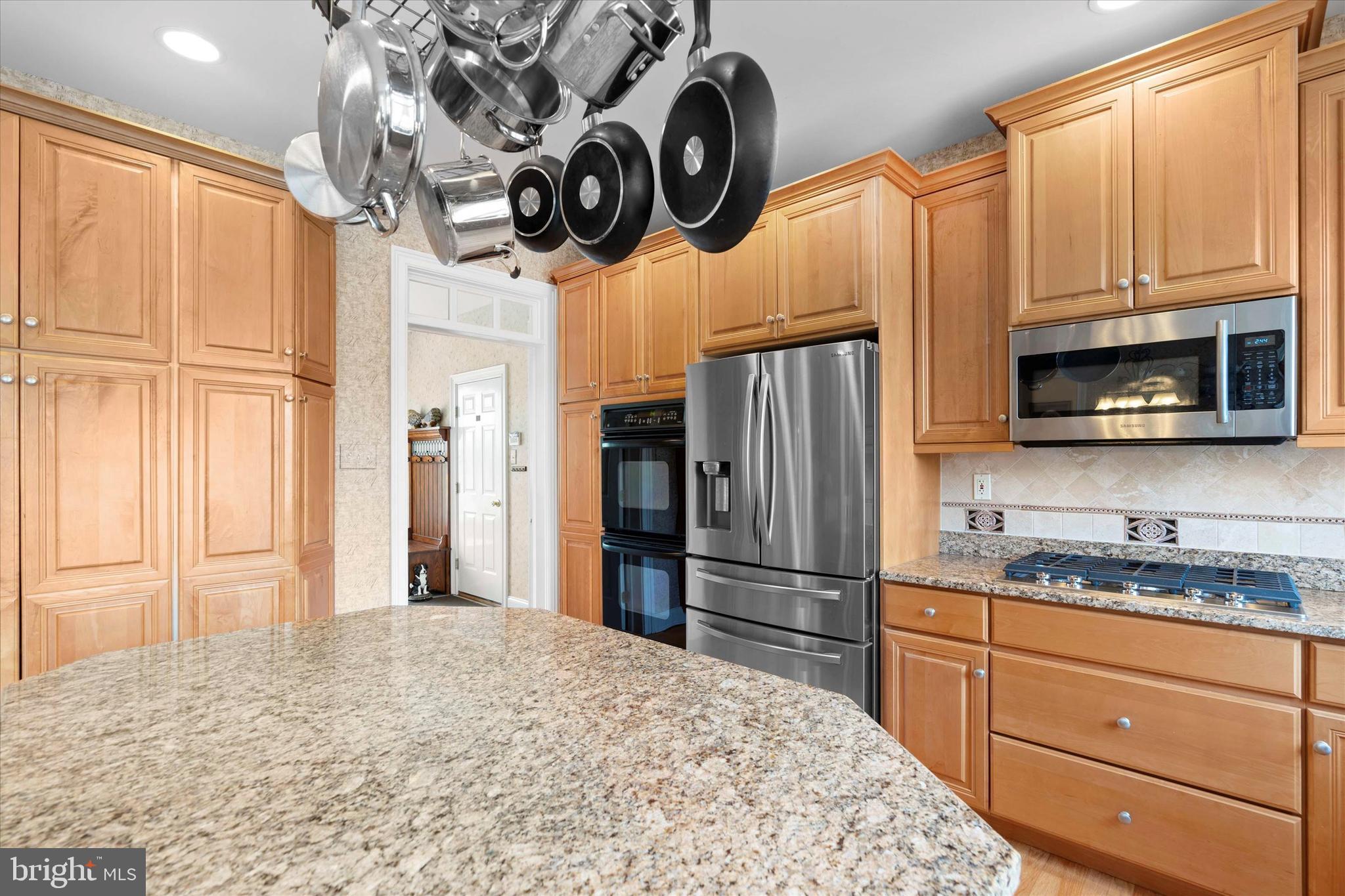 HAMILTON PLACE - Residential