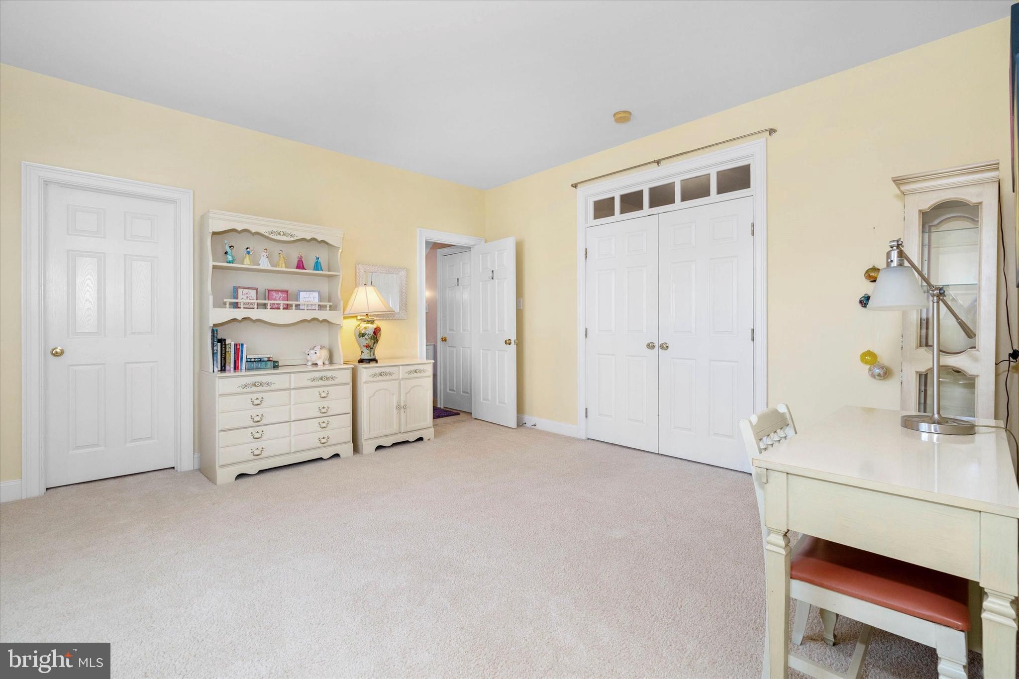 HAMILTON PLACE - Residential