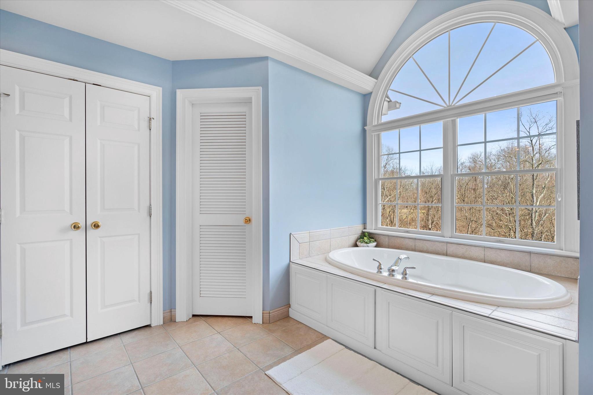 HAMILTON PLACE - Residential