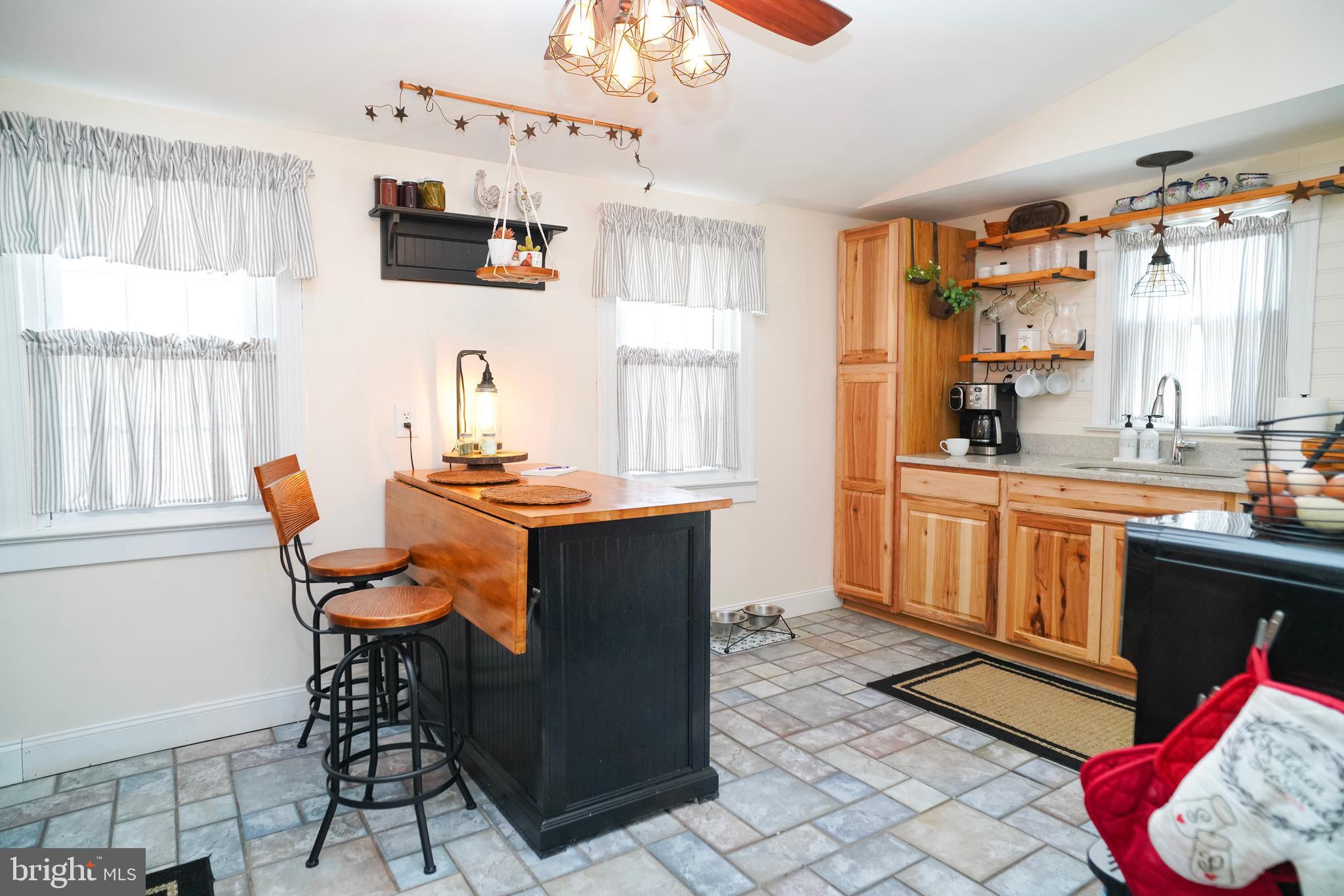 NONAVAILABLE - Residential