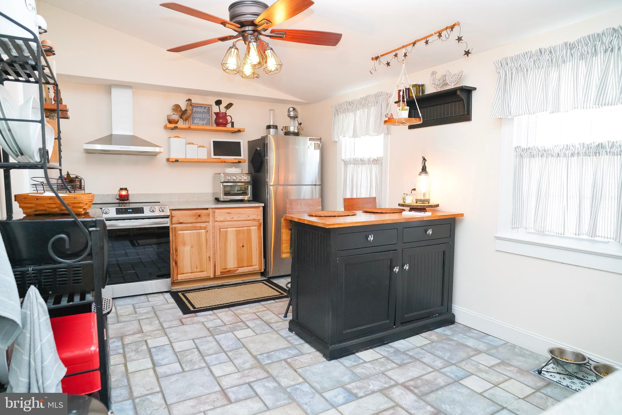 NONAVAILABLE - Residential