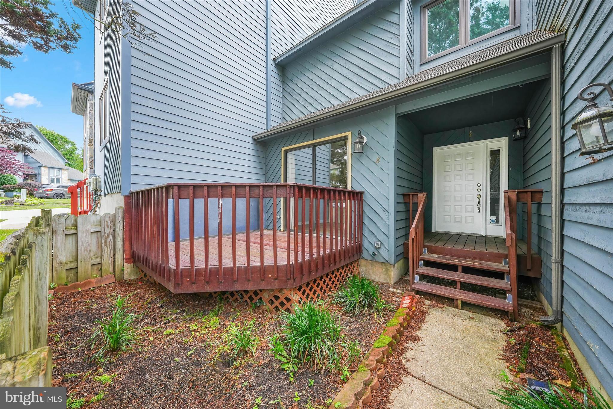 8 FOXTAIL COURT