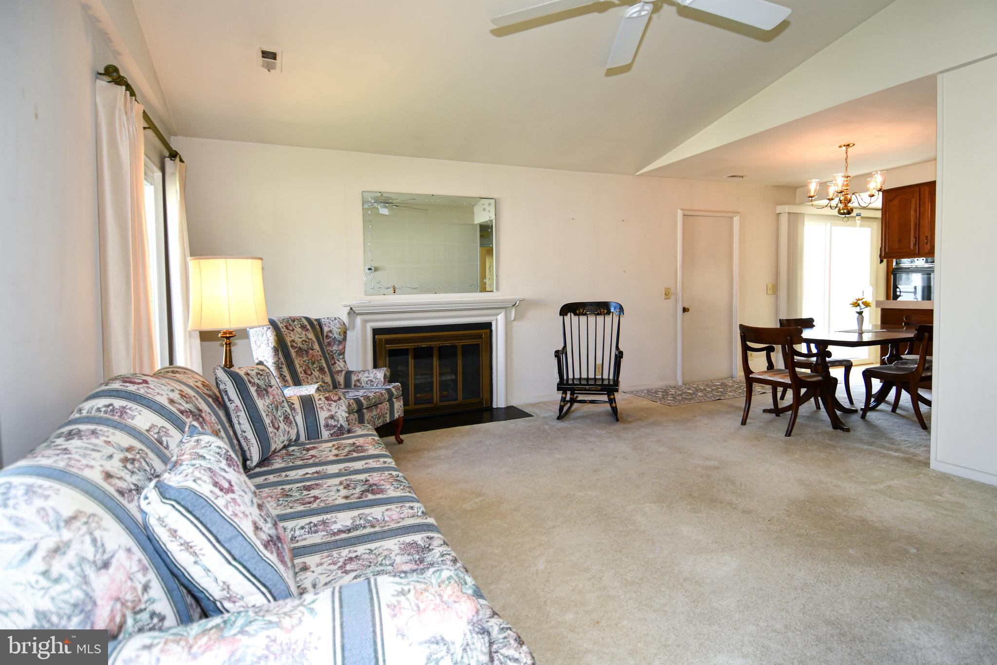 LEISURE WORLD - Residential