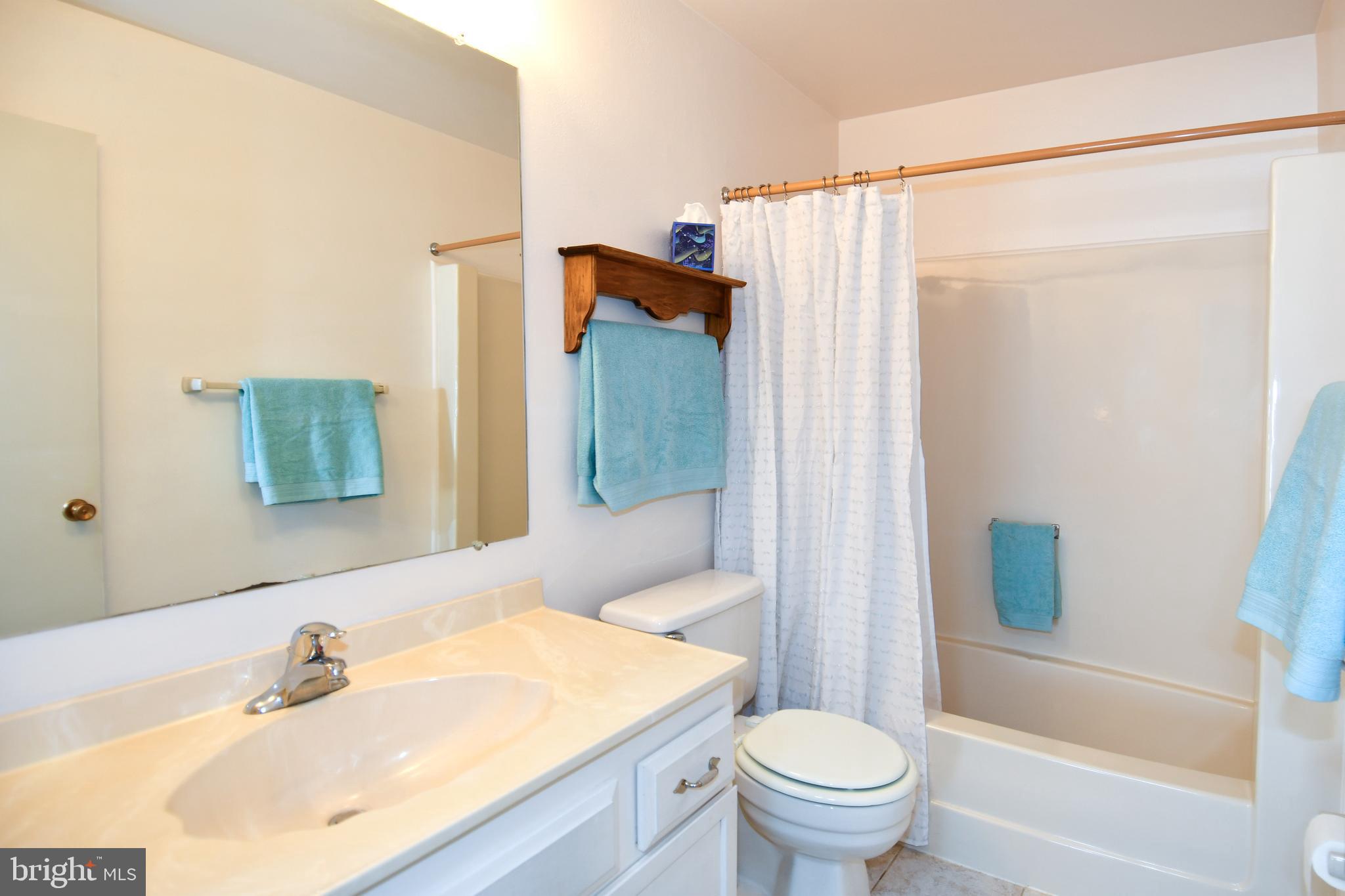 LEISURE WORLD - Residential