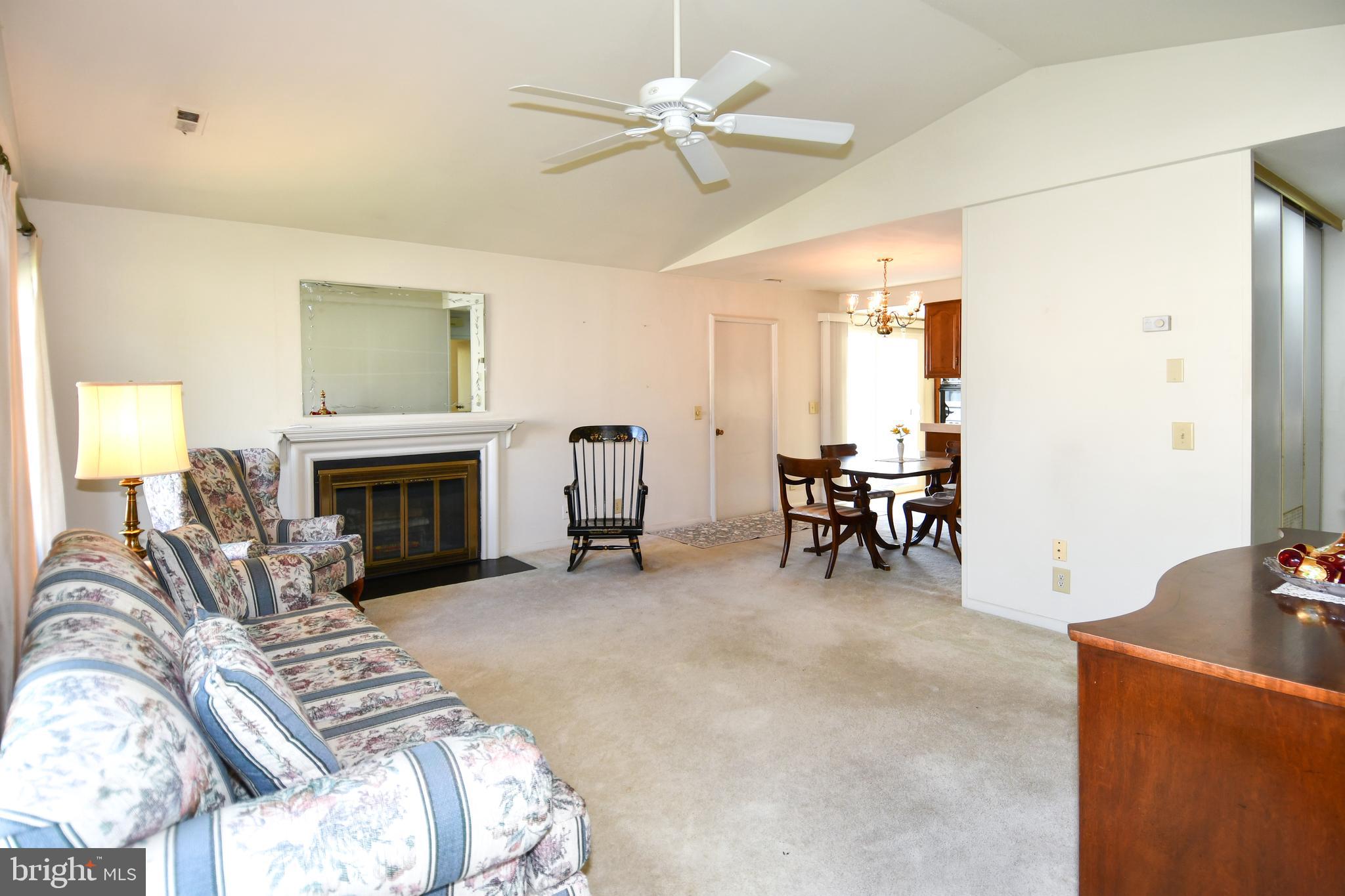 LEISURE WORLD - Residential