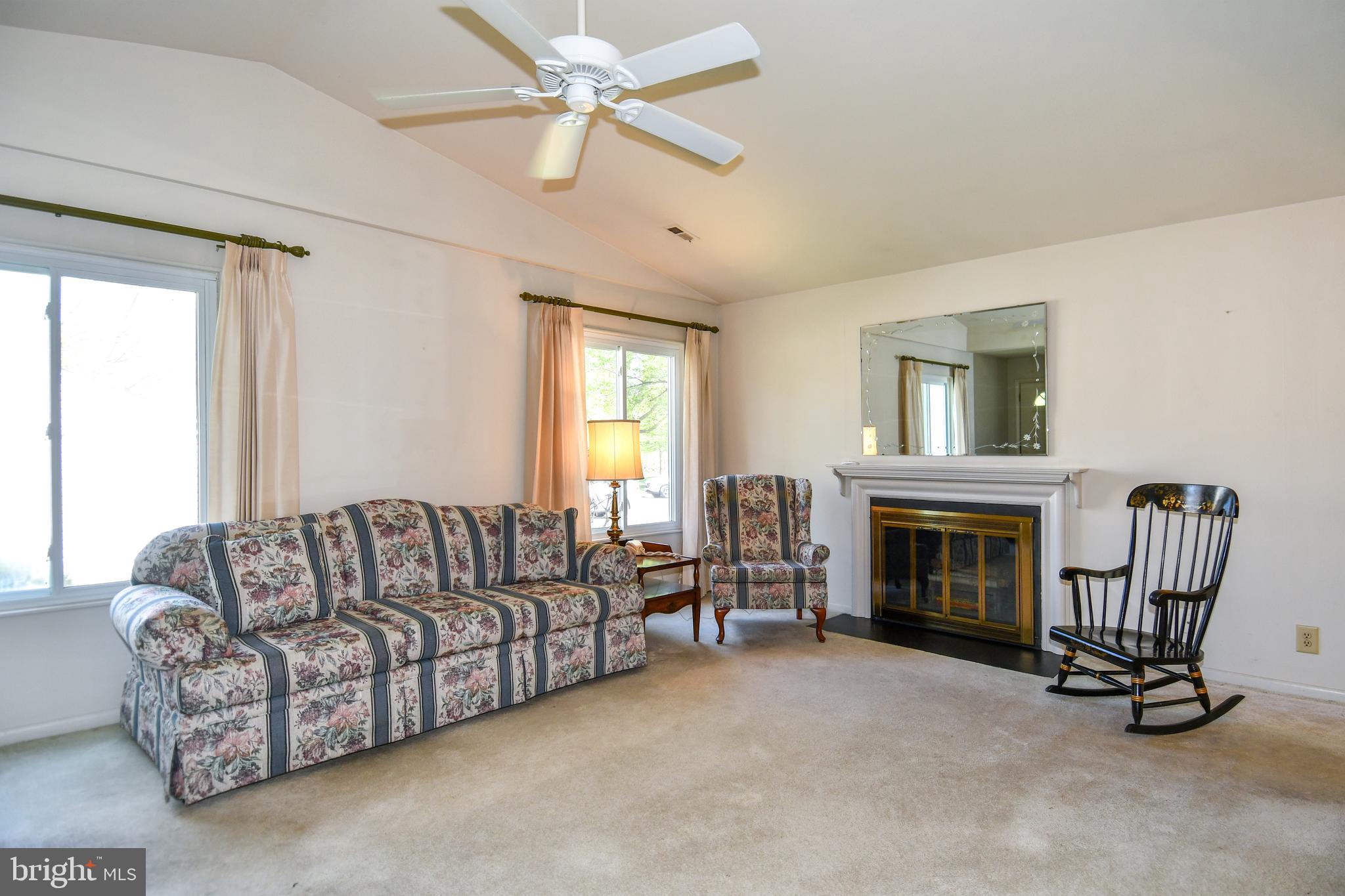 LEISURE WORLD - Residential