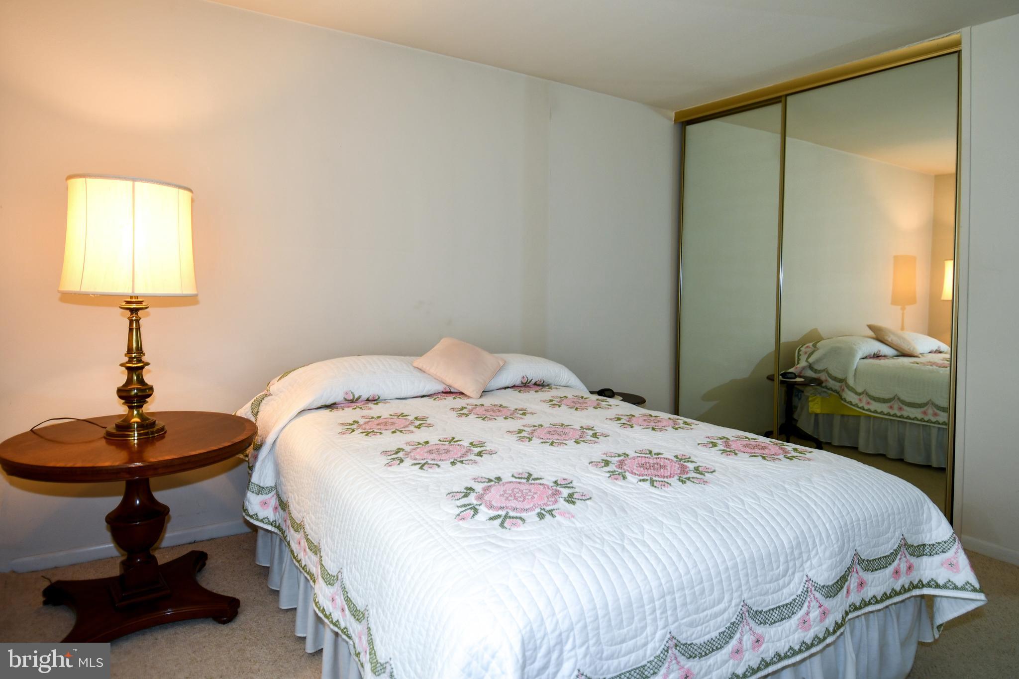 LEISURE WORLD - Residential