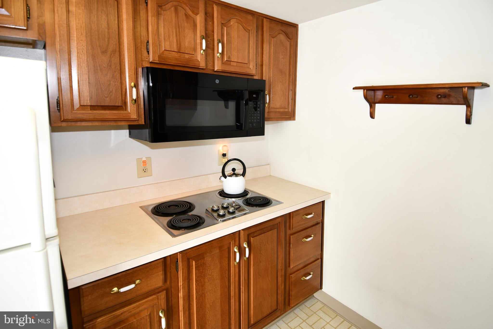 LEISURE WORLD - Residential