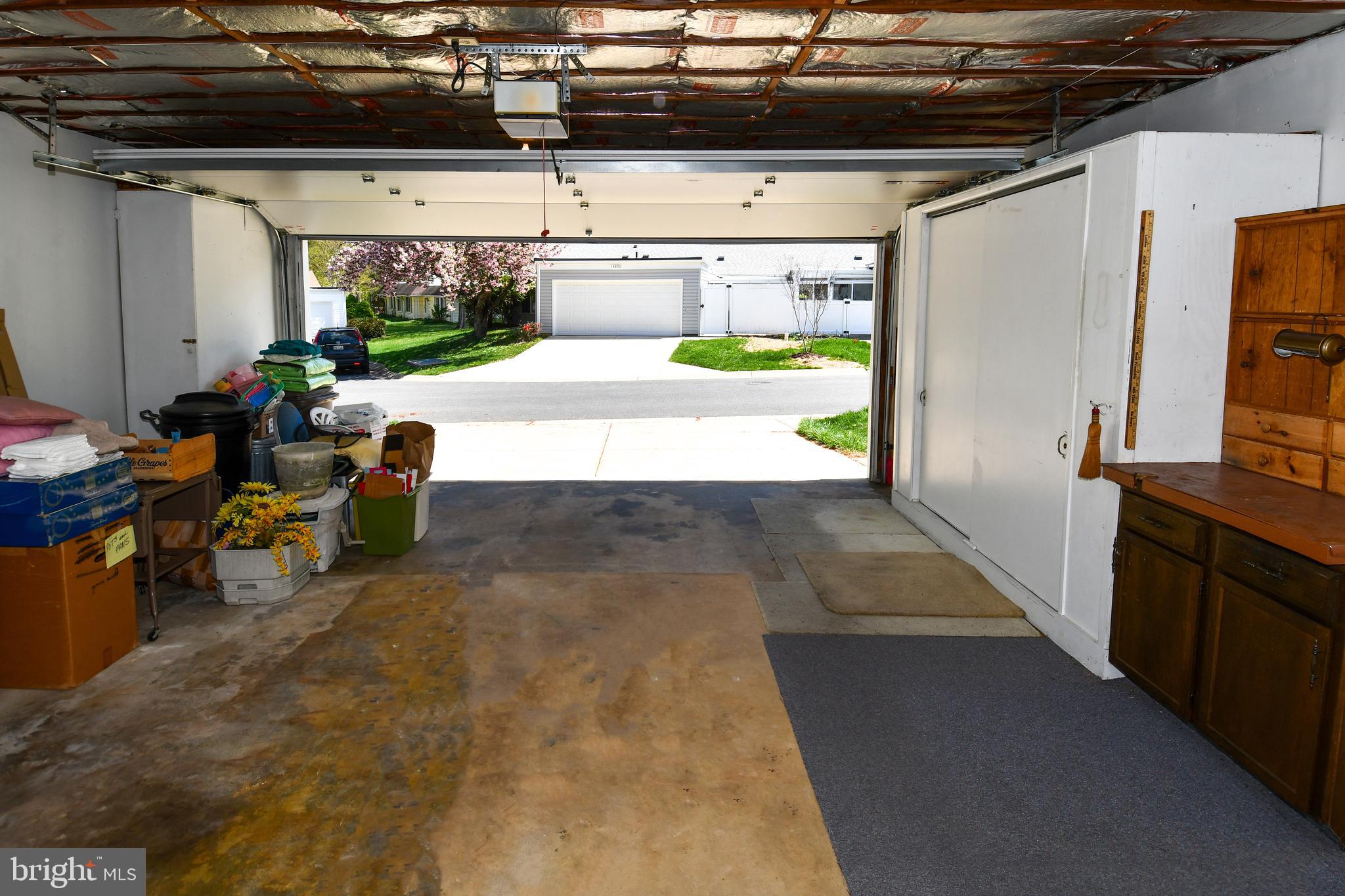 LEISURE WORLD - Residential