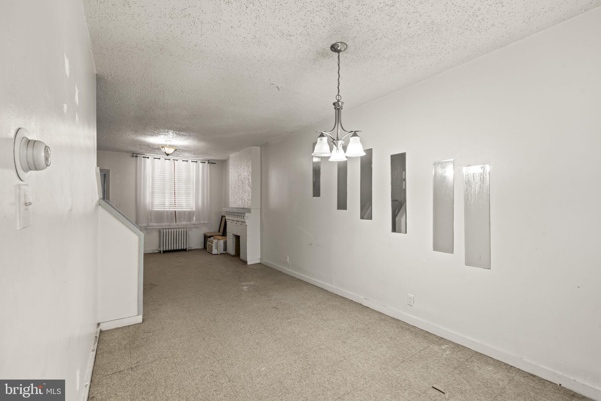 KENSINGTON - Residential