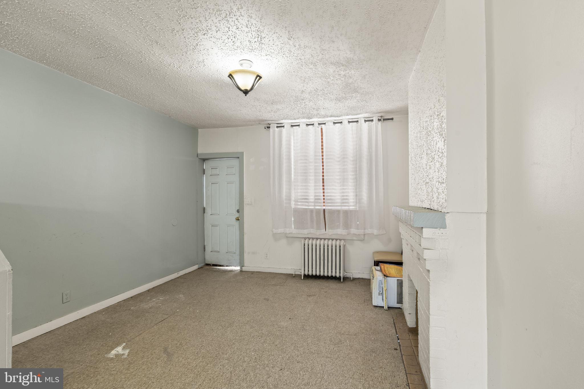 KENSINGTON - Residential