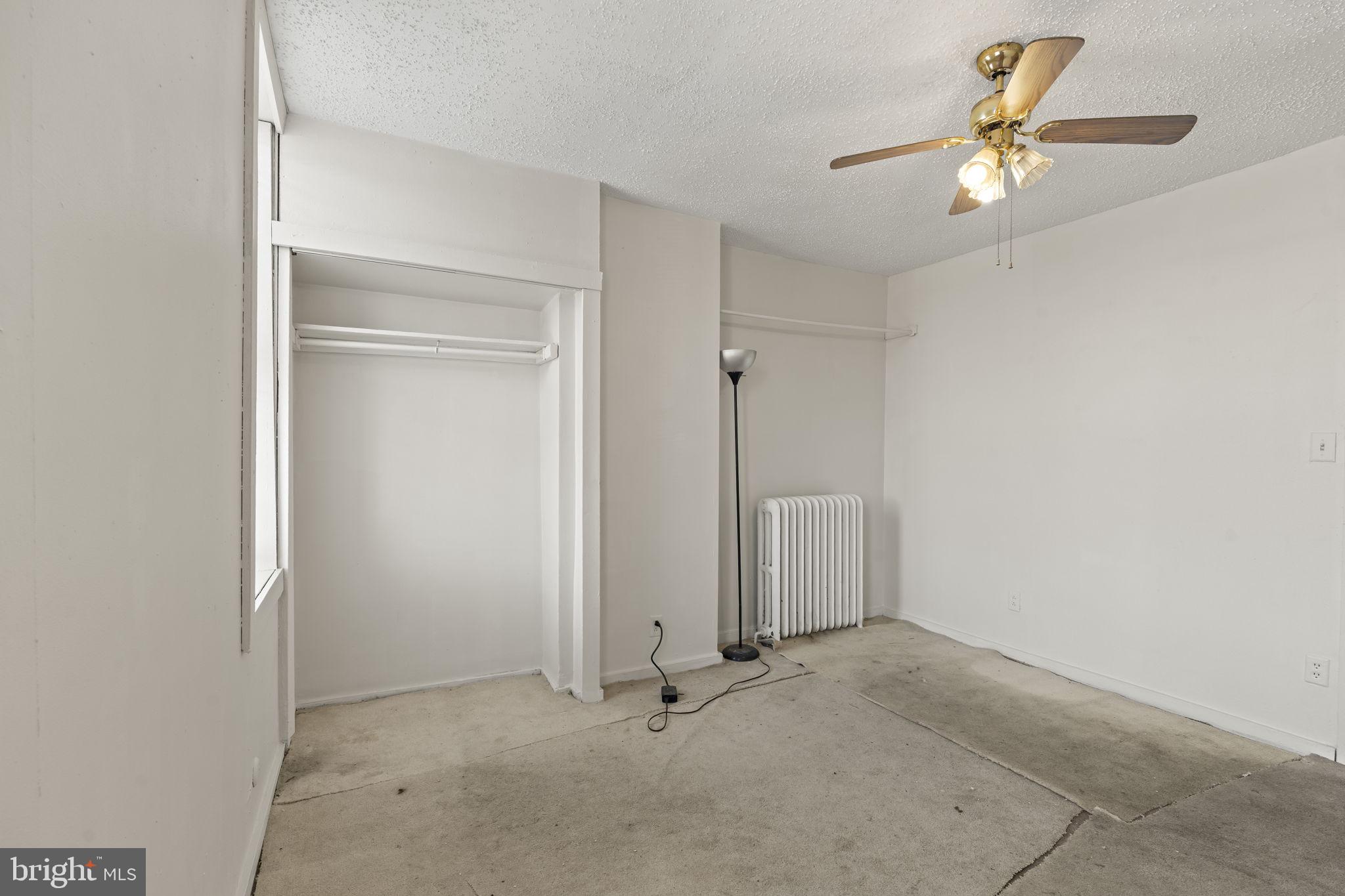 KENSINGTON - Residential