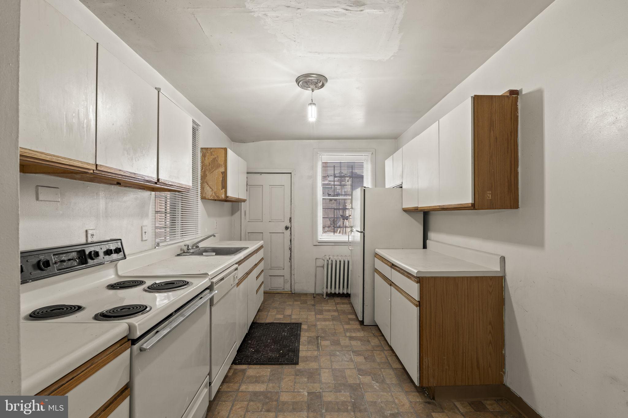 KENSINGTON - Residential