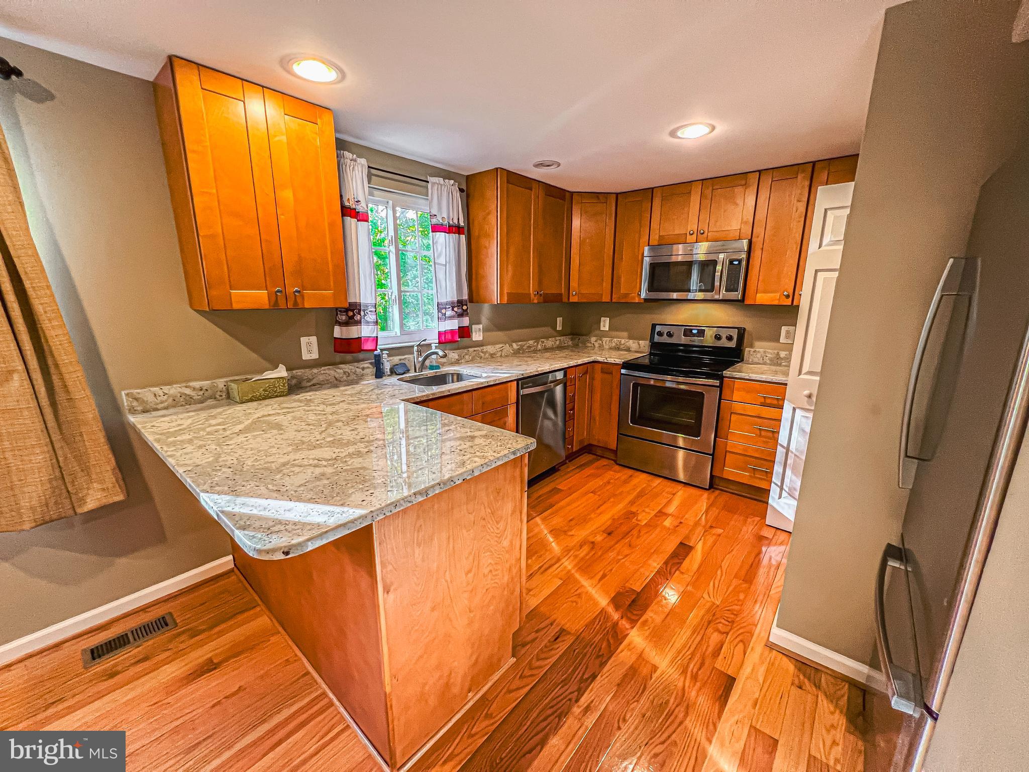 NEWINGTON FOREST - Residential Lease