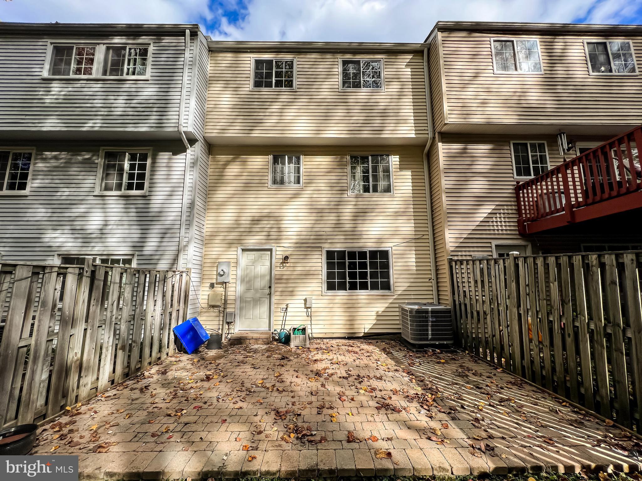 NEWINGTON FOREST - Residential Lease