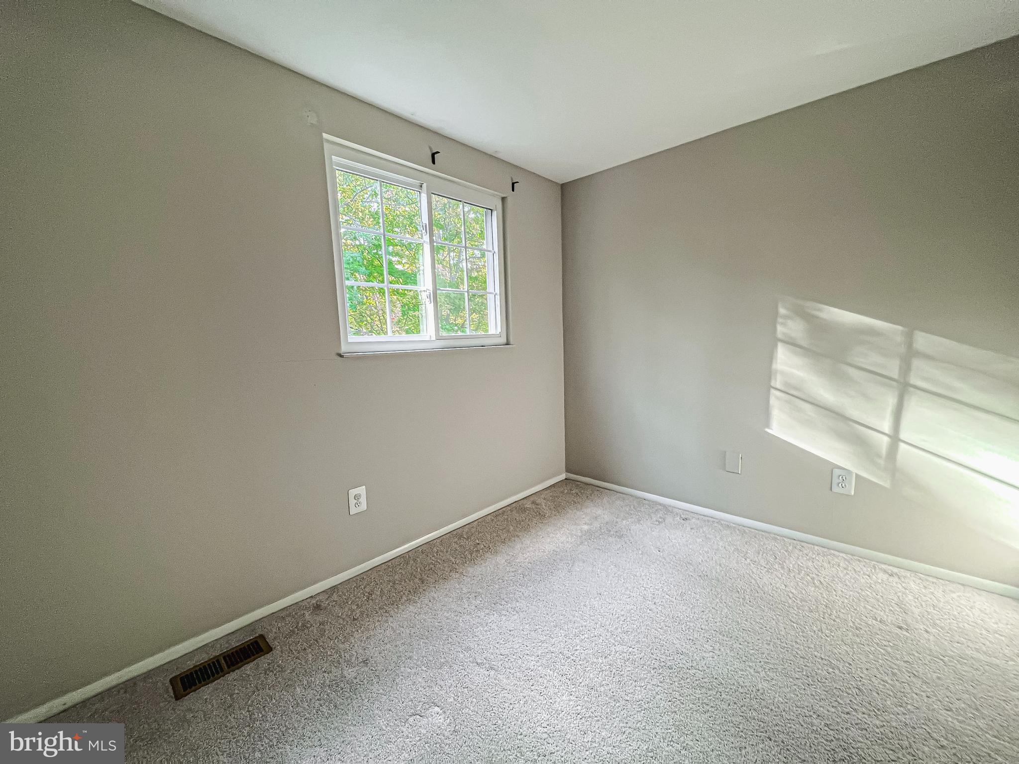 NEWINGTON FOREST - Residential Lease