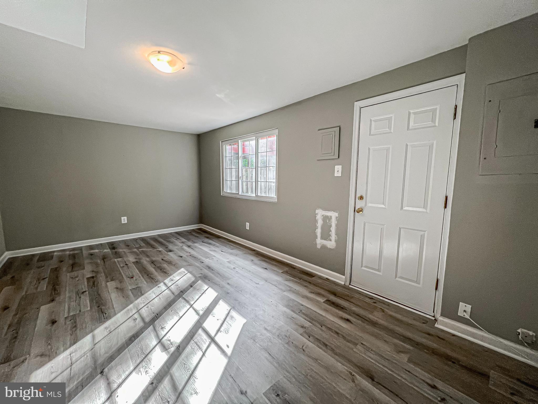 NEWINGTON FOREST - Residential Lease