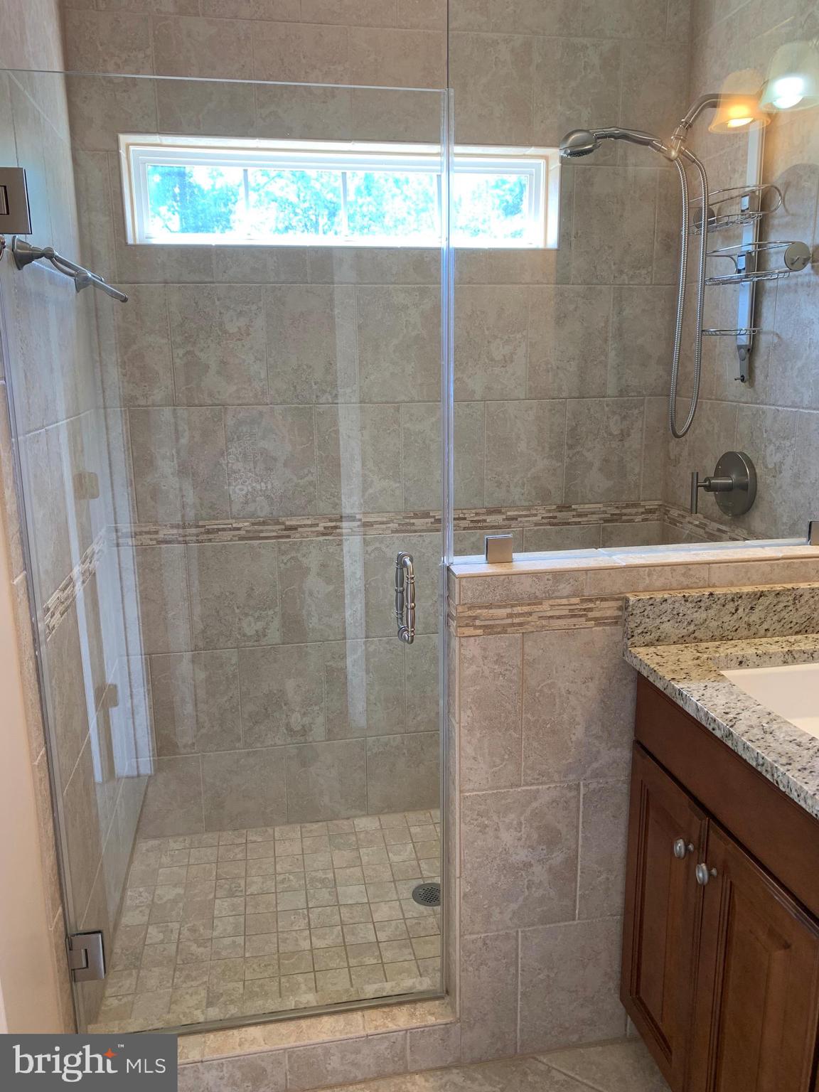 HAWTHORNE - Residential Lease