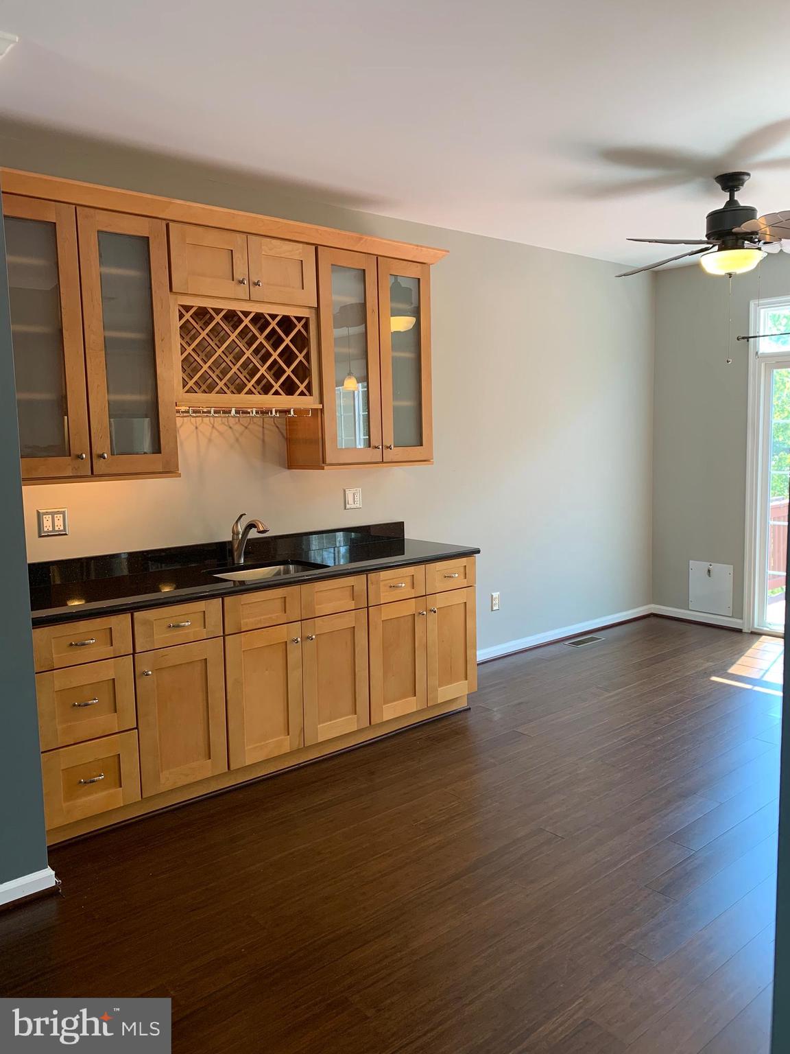 HAWTHORNE - Residential Lease