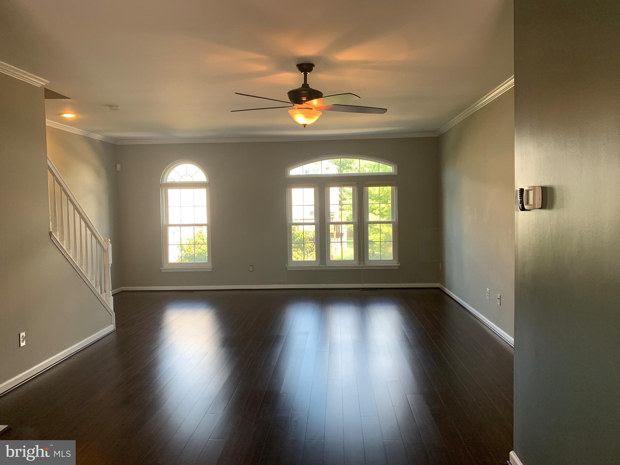 HAWTHORNE - Residential Lease