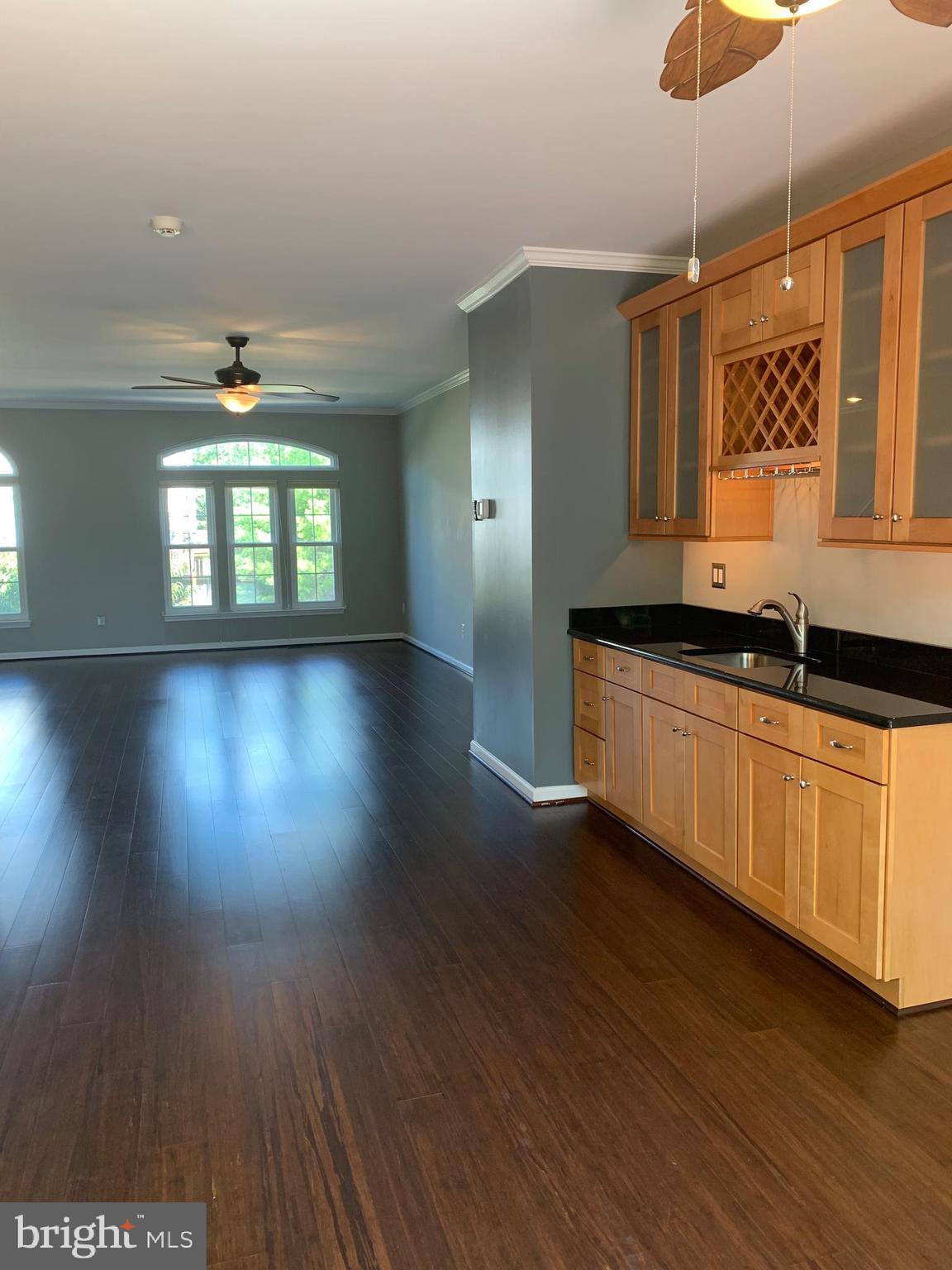 HAWTHORNE - Residential Lease