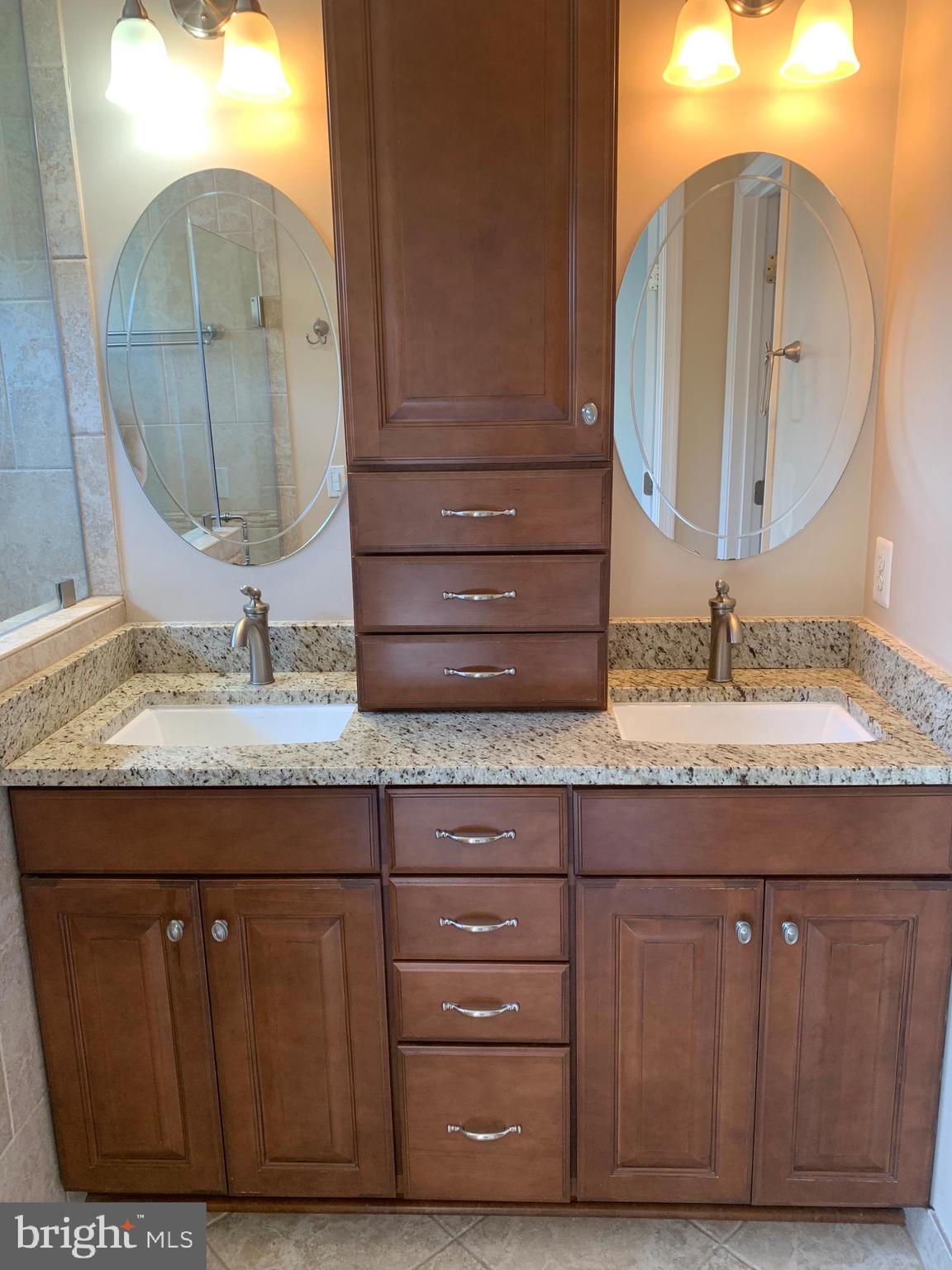 HAWTHORNE - Residential Lease