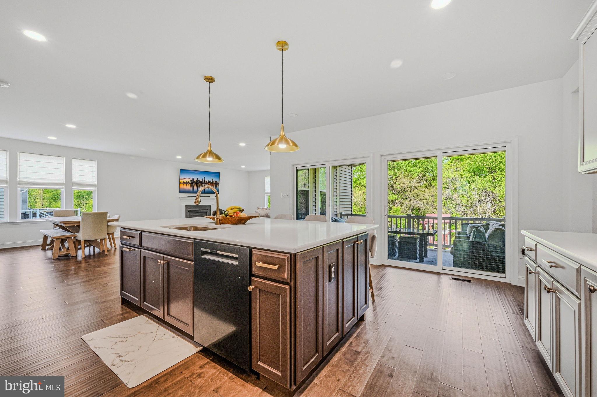 VILLAGE OF BAYBERRY - Residential